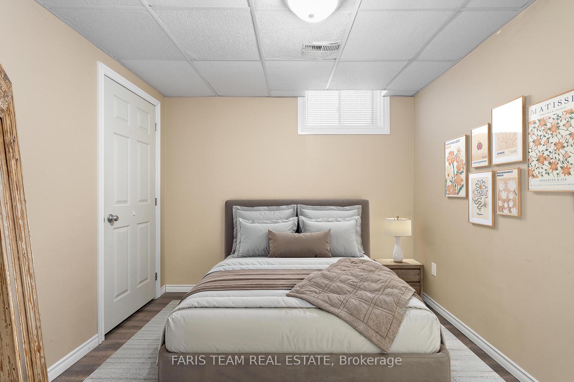 Photo 12 of 61 Taylor Drive, Barrie, Bayshore — HOMEH