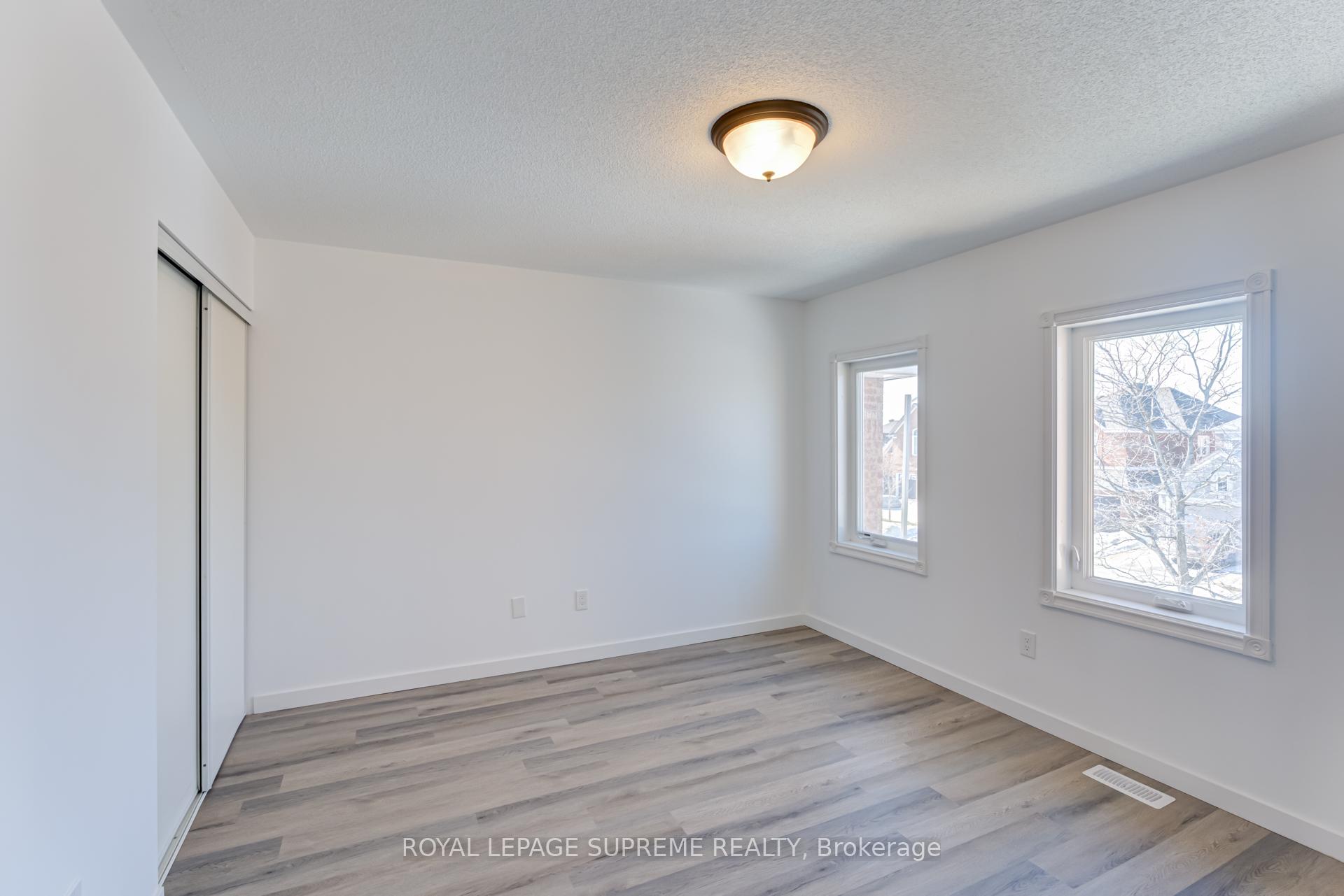 Photo 27 of 196 Matthew Drive, Vaughan, East Woodbridge — HOMEH