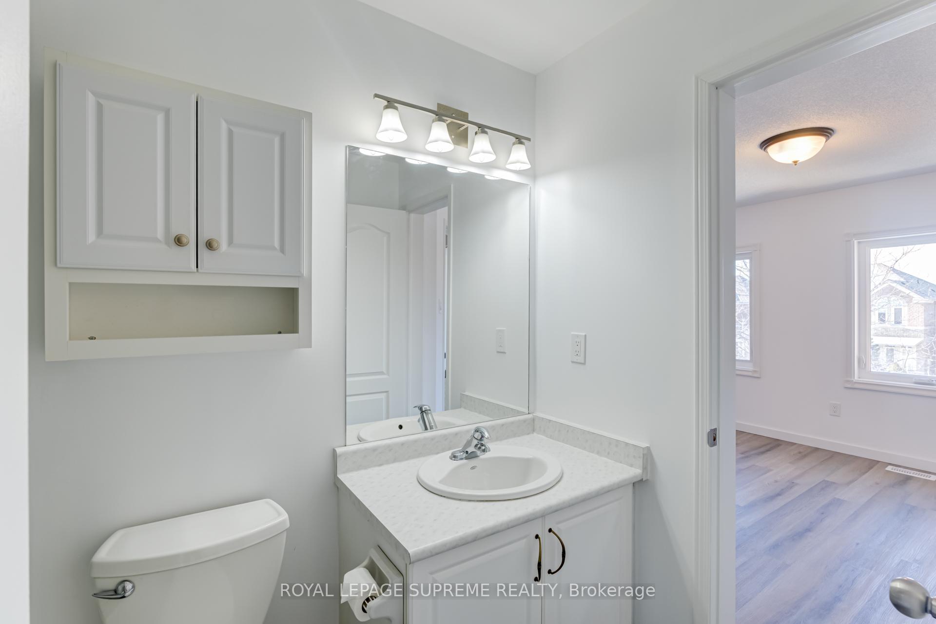 Photo 32 of 196 Matthew Drive, Vaughan, East Woodbridge — HOMEH