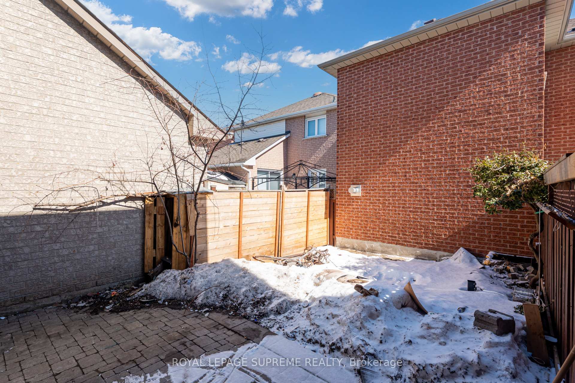 Photo 50 of 196 Matthew Drive, Vaughan, East Woodbridge — HOMEH