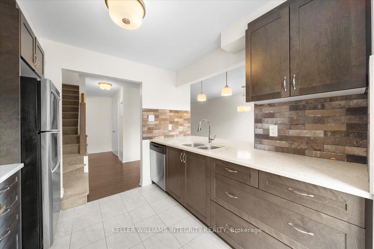 Photo 7 of 310 Pumpkinseed Crescent, Ottawa, Barrhaven - Half Moon Bay — HOMEH