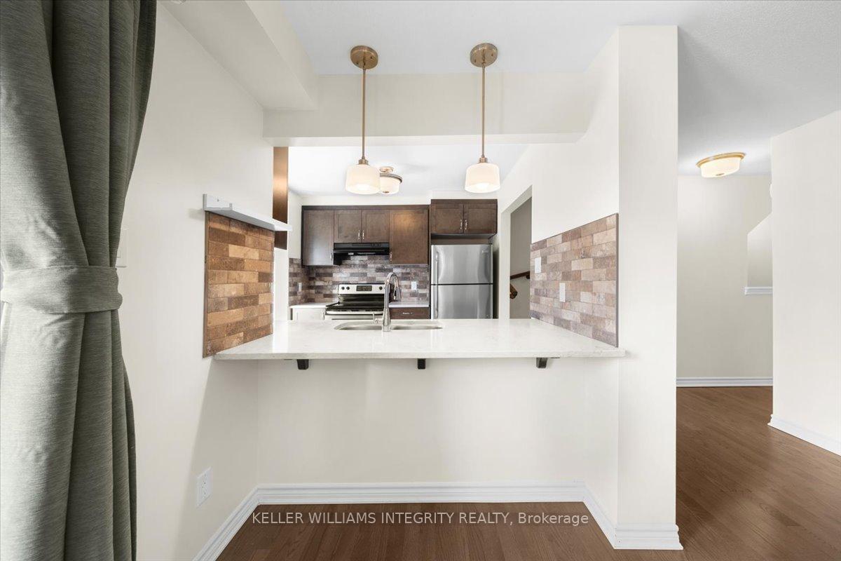 Photo 10 of 310 Pumpkinseed Crescent, Ottawa, Barrhaven - Half Moon Bay — HOMEH