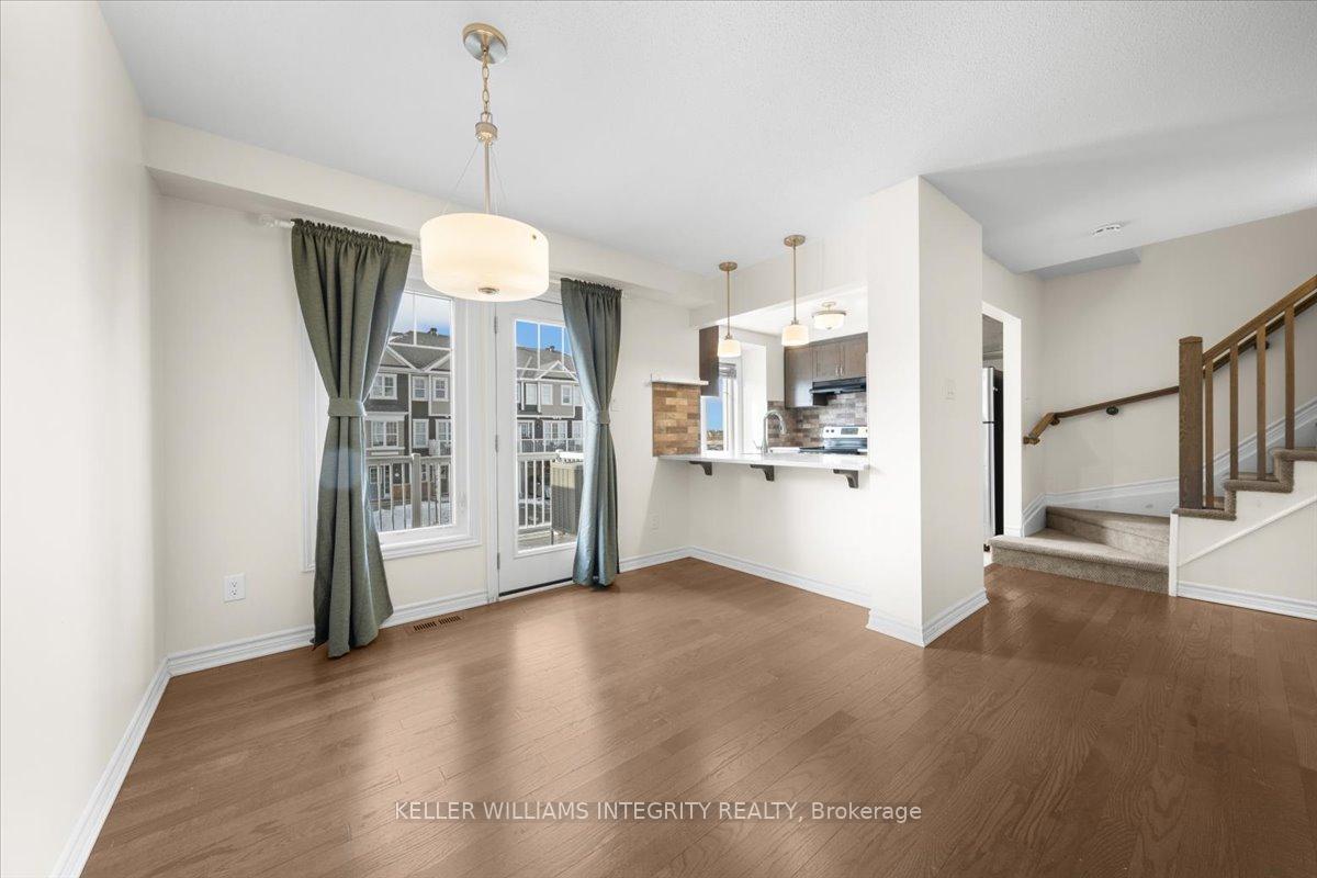 Photo 11 of 310 Pumpkinseed Crescent, Ottawa, Barrhaven - Half Moon Bay — HOMEH