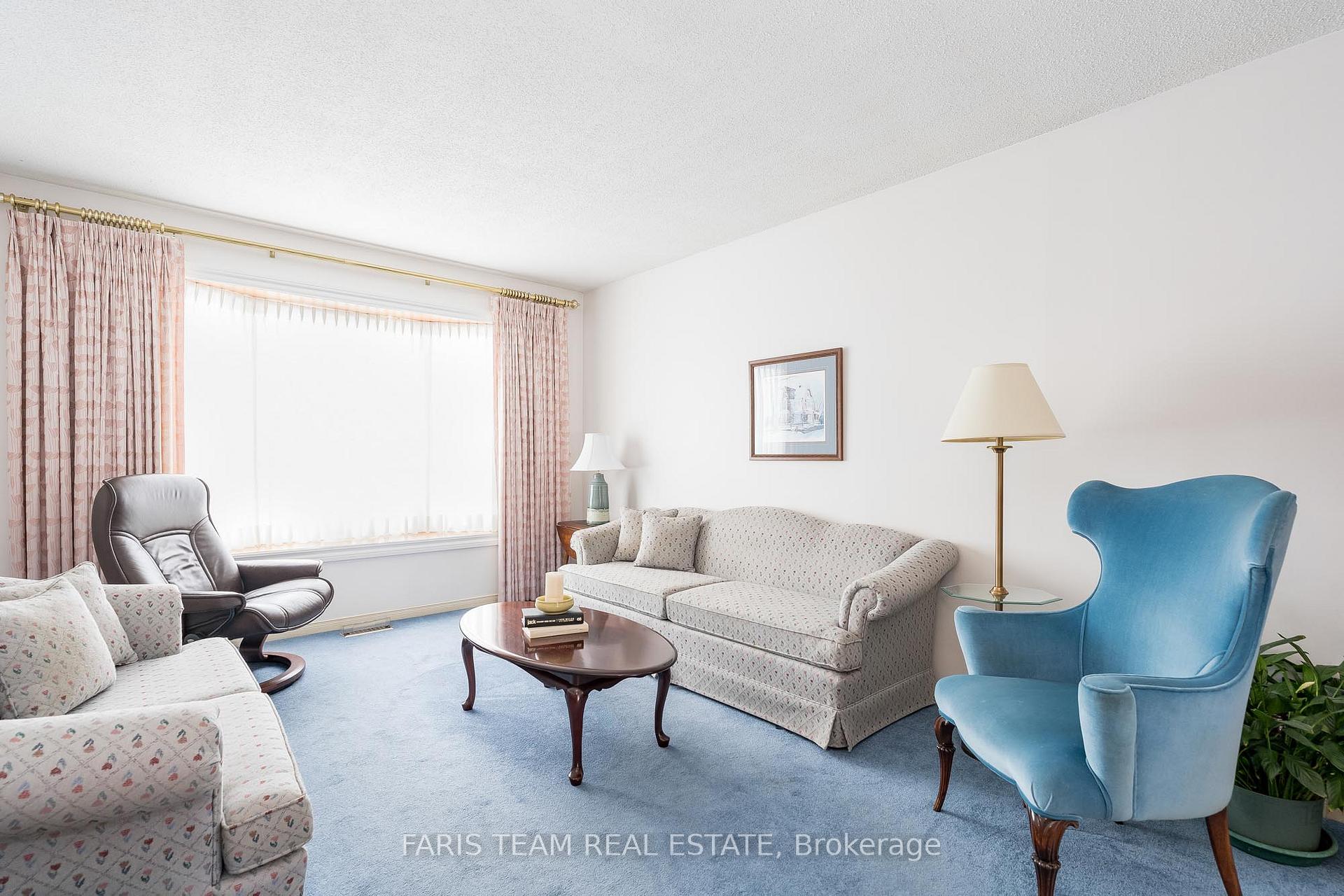 Photo 9 of 32 Trillium Crescent, Barrie, Allandale Heights — HOMEH