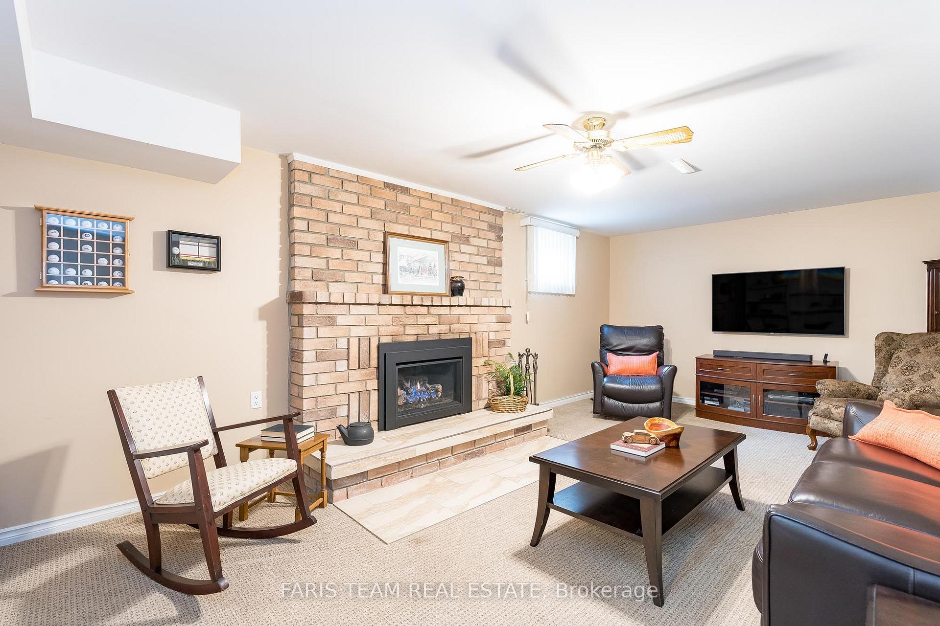 Photo 16 of 32 Trillium Crescent, Barrie, Allandale Heights — HOMEH