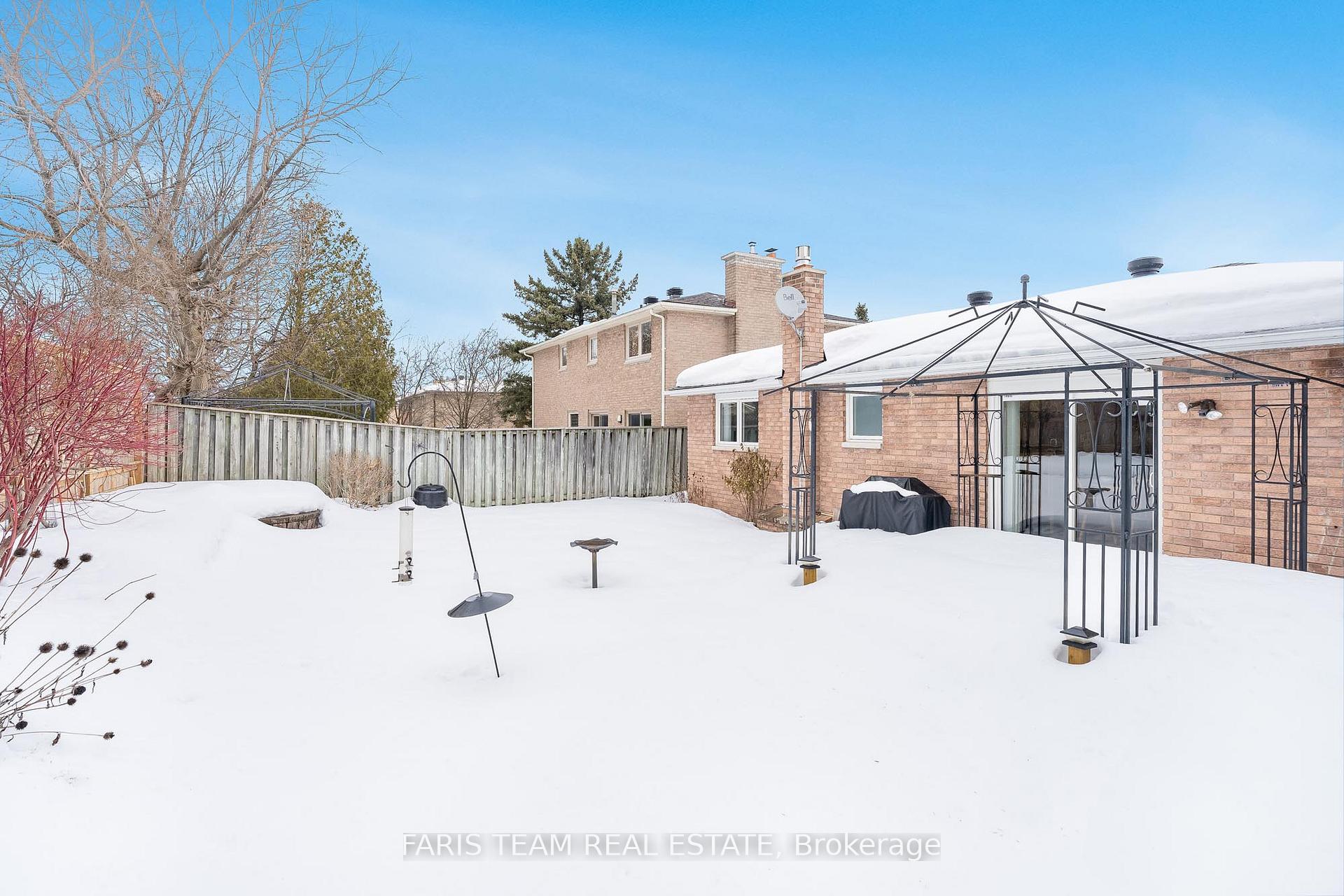 Photo 21 of 32 Trillium Crescent, Barrie, Allandale Heights — HOMEH