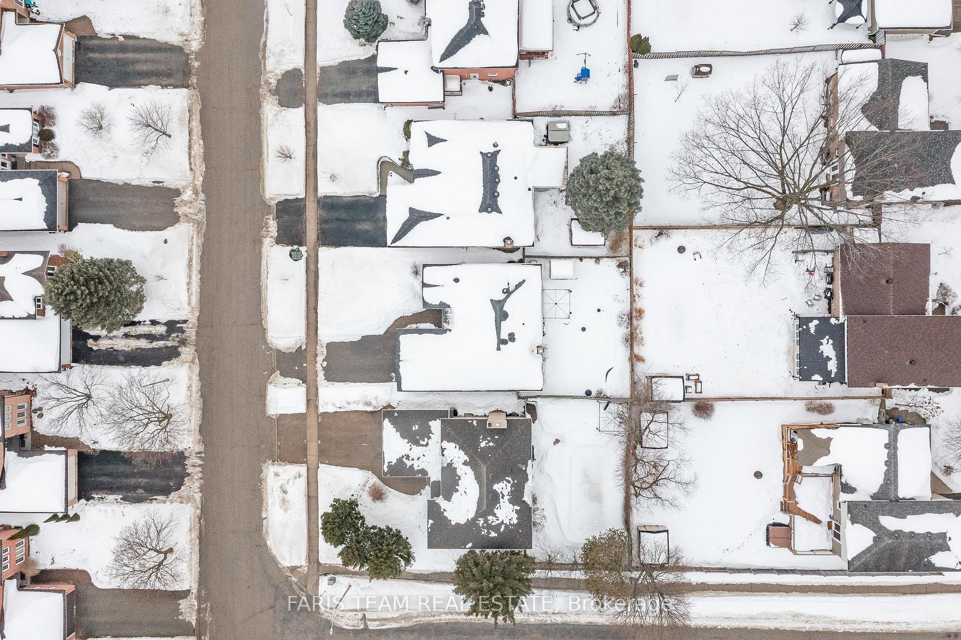 Photo 23 of 32 Trillium Crescent, Barrie, Allandale Heights — HOMEH