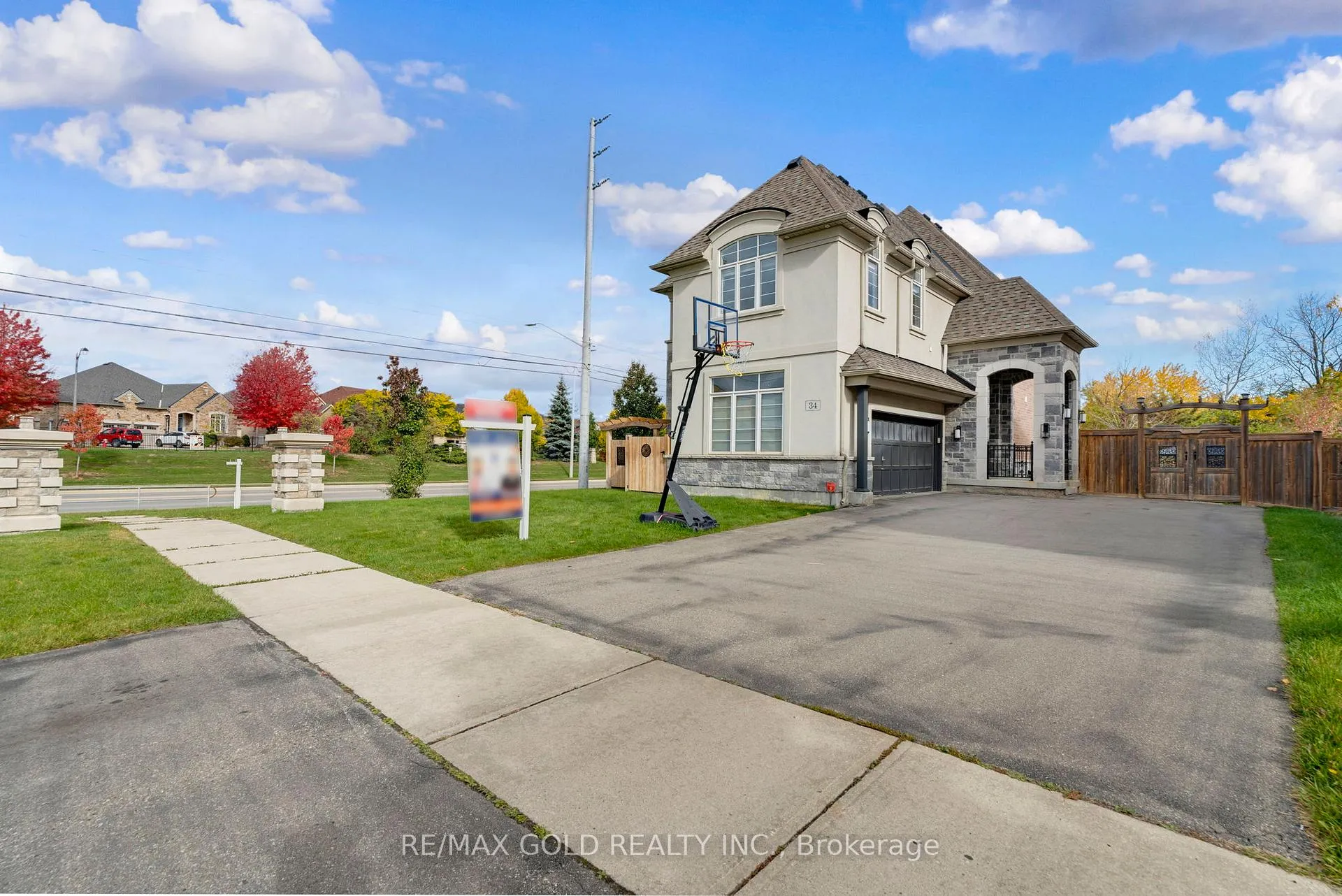 Front of 34 Rhapsody Crescent