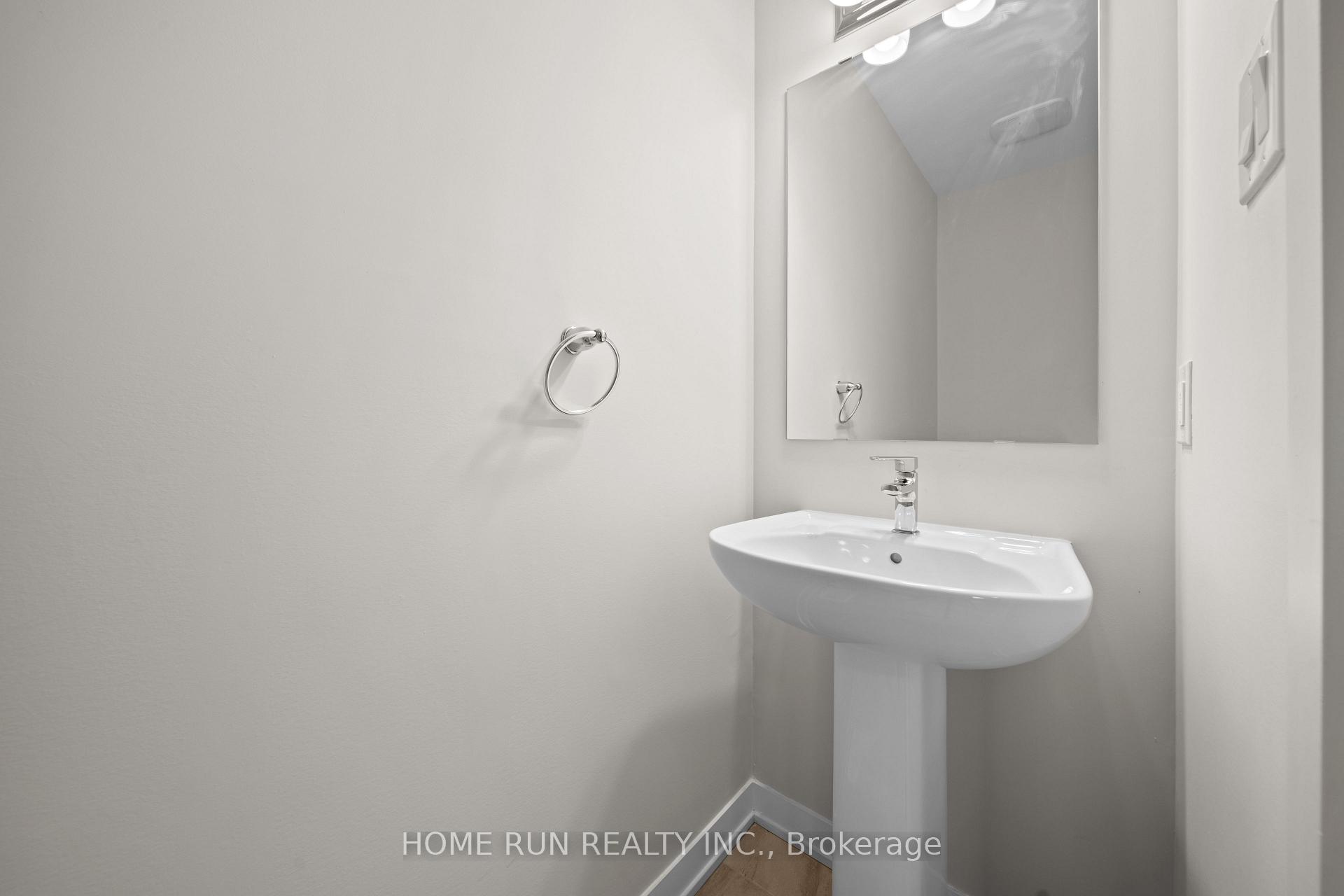 Photo 5 of 648 Cygnus Street, Ottawa, Barrhaven - Half Moon Bay — HOMEH
