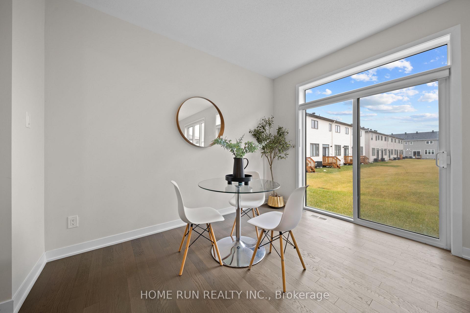 Photo 12 of 648 Cygnus Street, Ottawa, Barrhaven - Half Moon Bay — HOMEH
