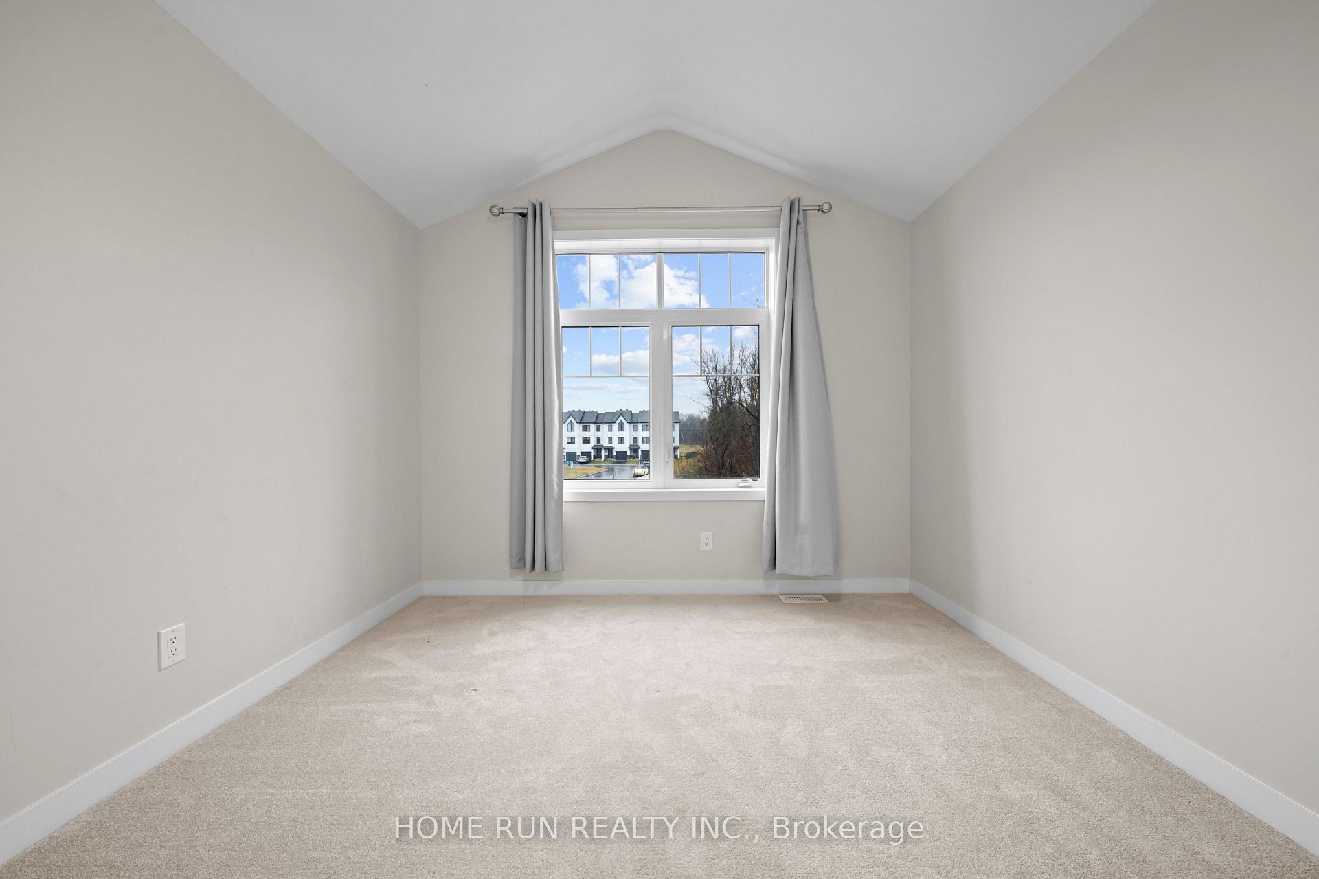 Photo 17 of 648 Cygnus Street, Ottawa, Barrhaven - Half Moon Bay — HOMEH