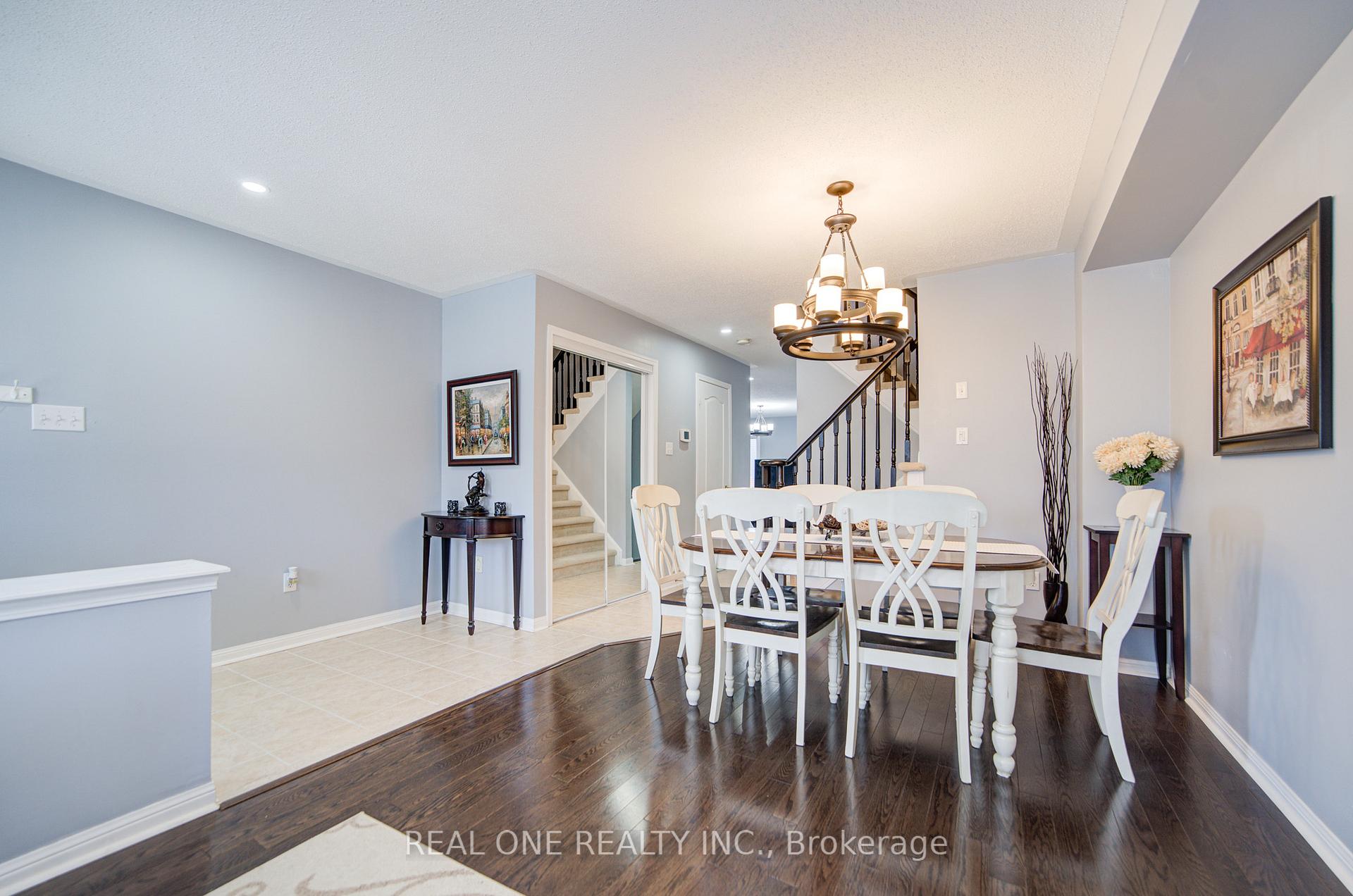 Photo 7 of 52 Succession Crescent, Barrie, Innis-Shore — HOMEH