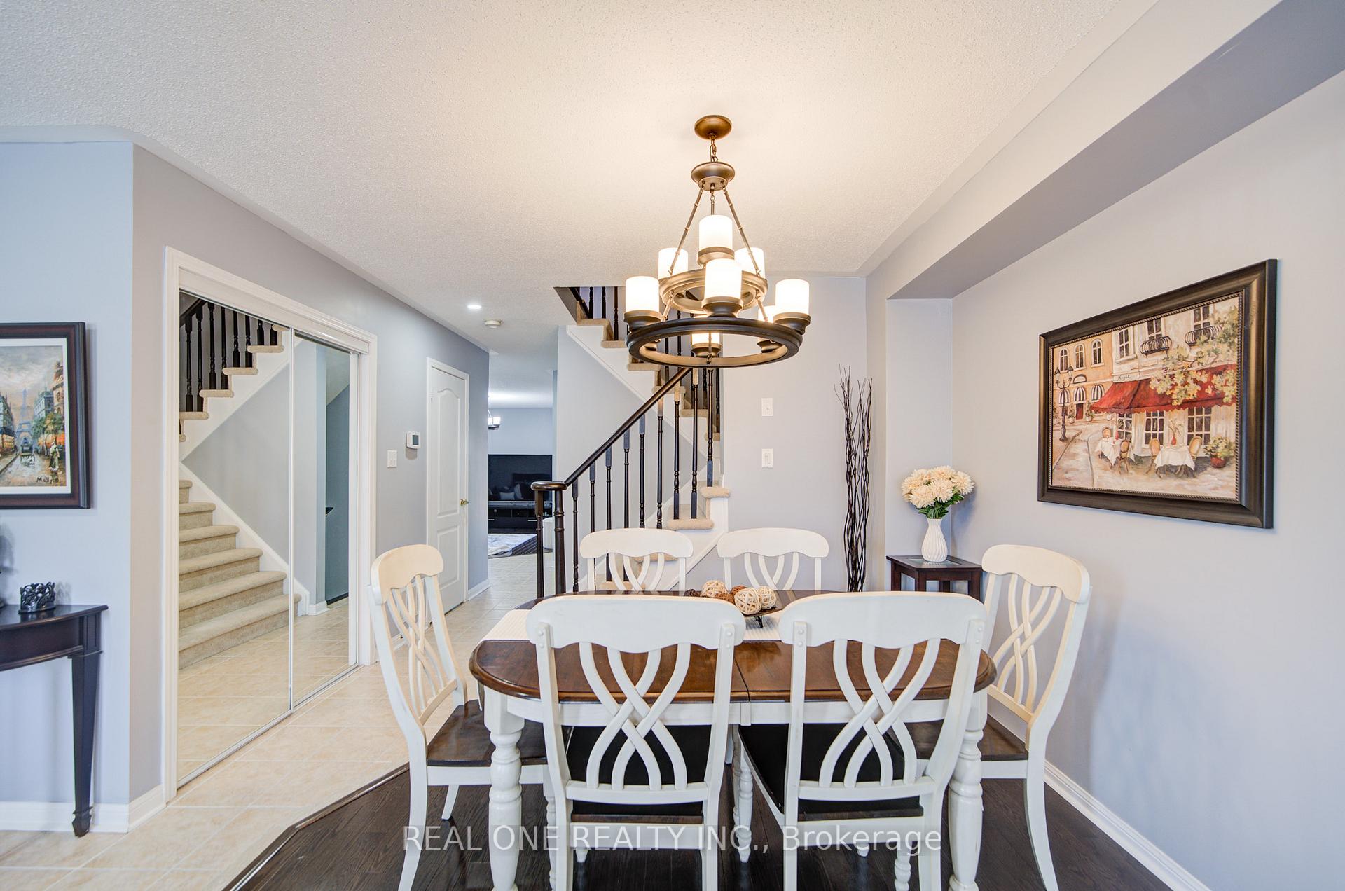Photo 8 of 52 Succession Crescent, Barrie, Innis-Shore — HOMEH