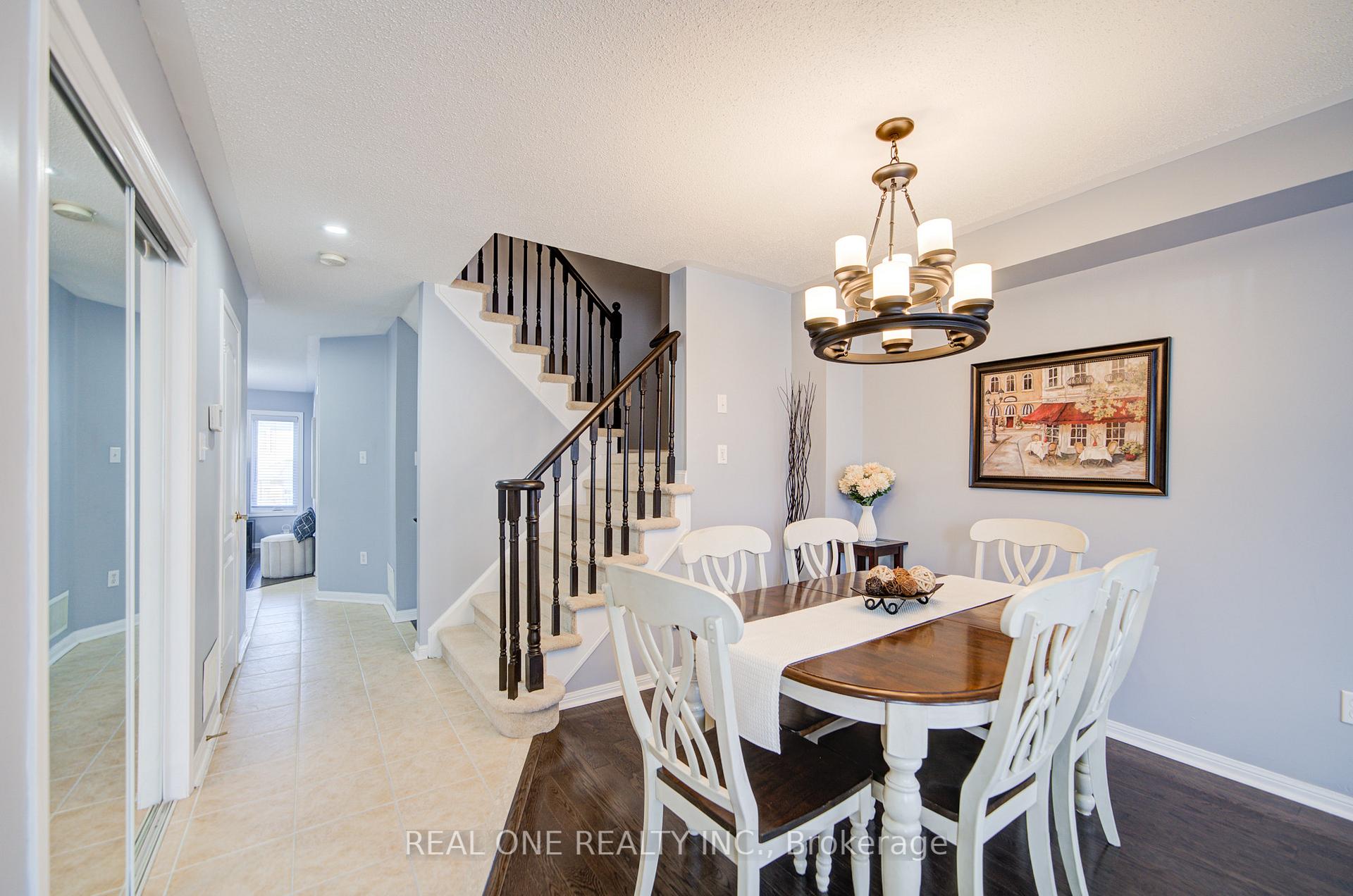Photo 9 of 52 Succession Crescent, Barrie, Innis-Shore — HOMEH