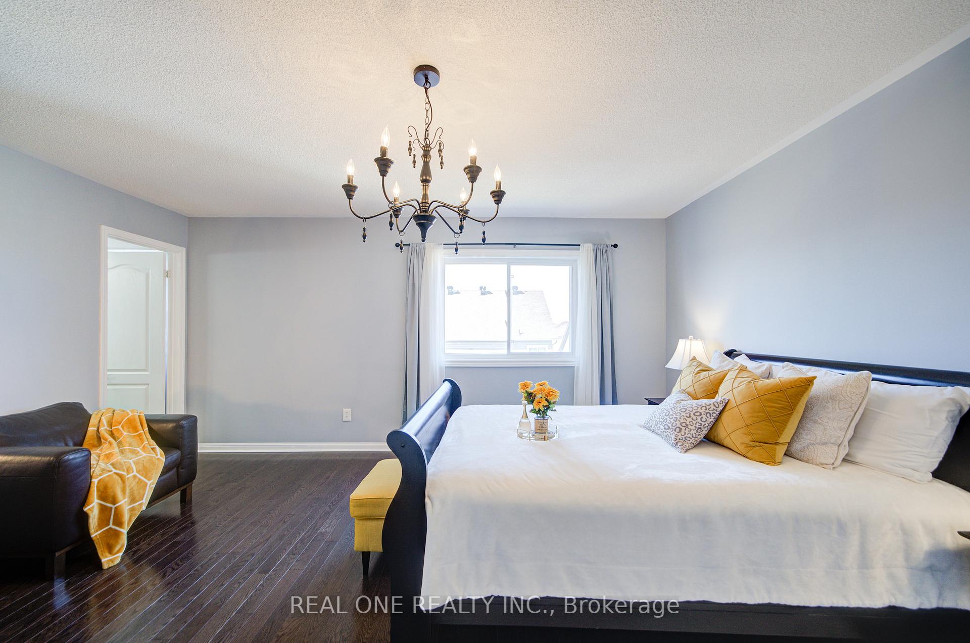 Photo 27 of 52 Succession Crescent, Barrie, Innis-Shore — HOMEH