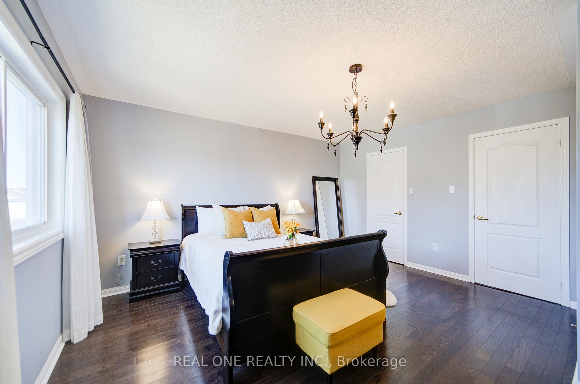 Photo 29 of 52 Succession Crescent, Barrie, Innis-Shore — HOMEH
