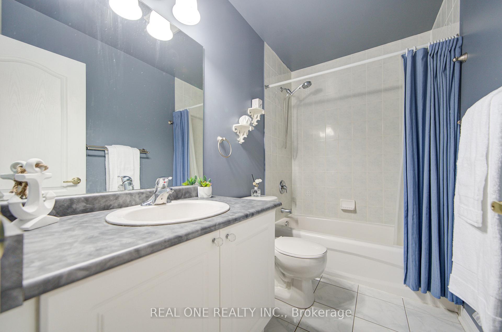 Photo 35 of 52 Succession Crescent, Barrie, Innis-Shore — HOMEH