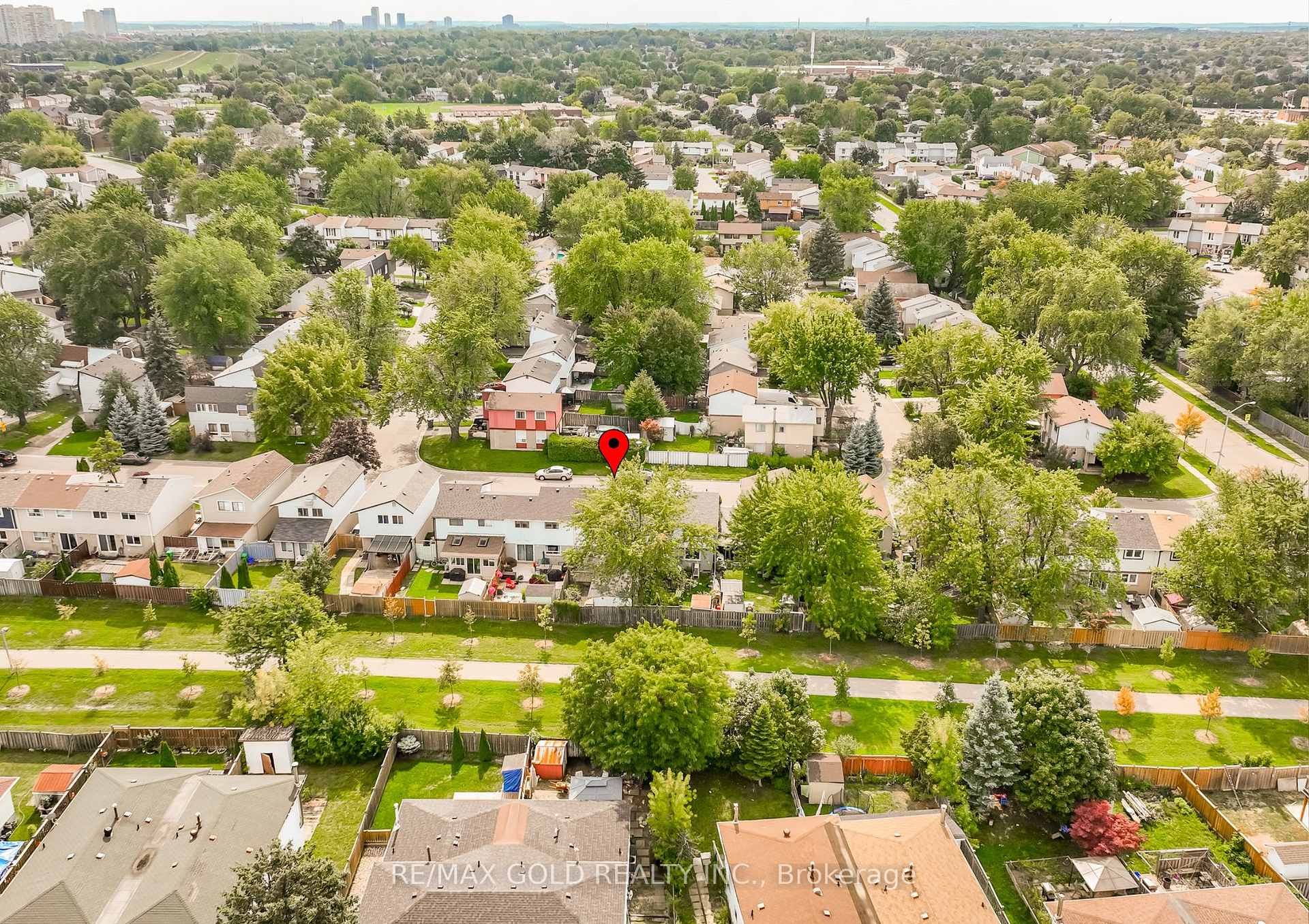 Photo 34 of 9 Gladstone Square, Brampton, Northgate — HOMEH