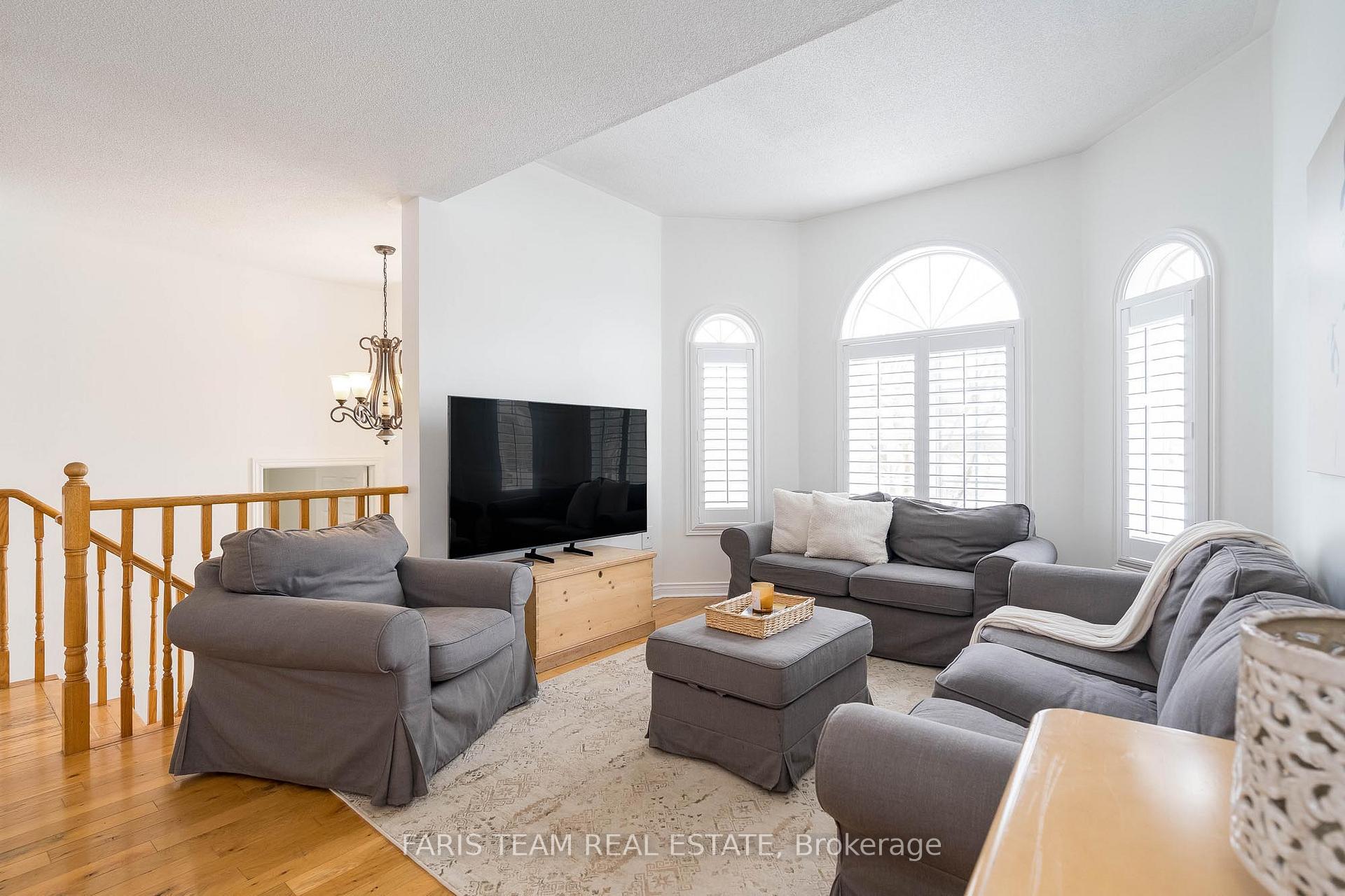 Photo 9 of 309 Cox Mill Road, Barrie, Bayshore — HOMEH