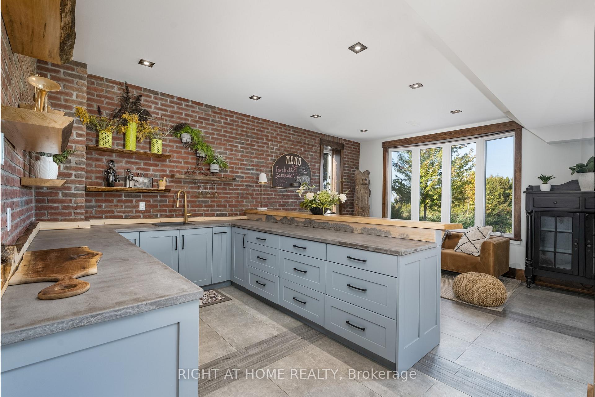 Photo 27 of 163 West Ridge Drive, Blue Mountains — HOMEH