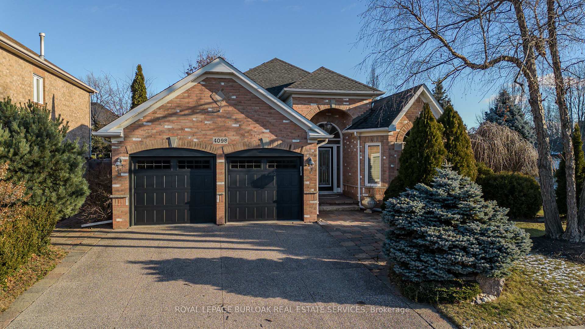 Photo 1 of 4098 Montrose Crescent, Burlington, Rose — HOMEH