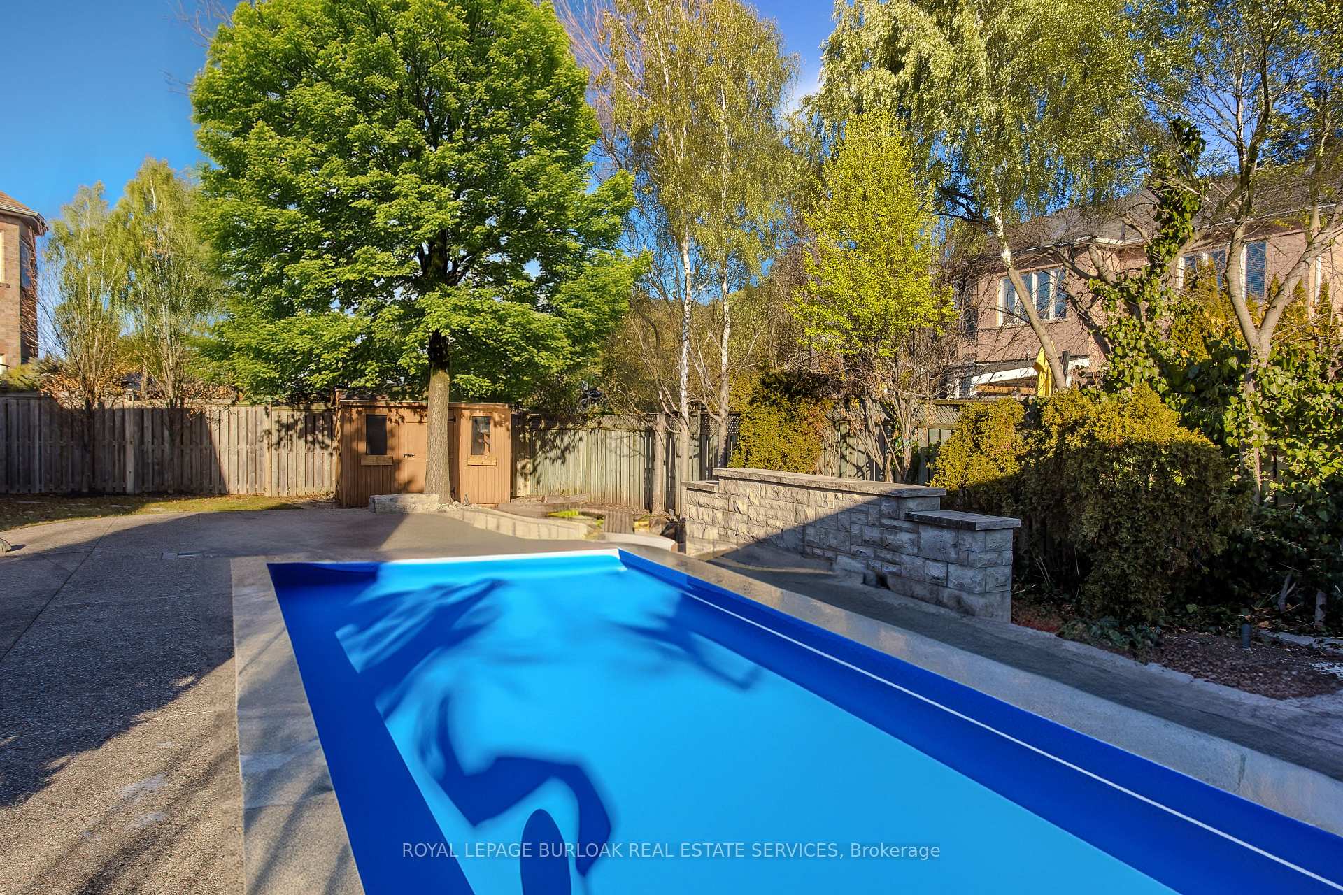 Photo 6 of 4098 Montrose Crescent, Burlington, Rose — HOMEH