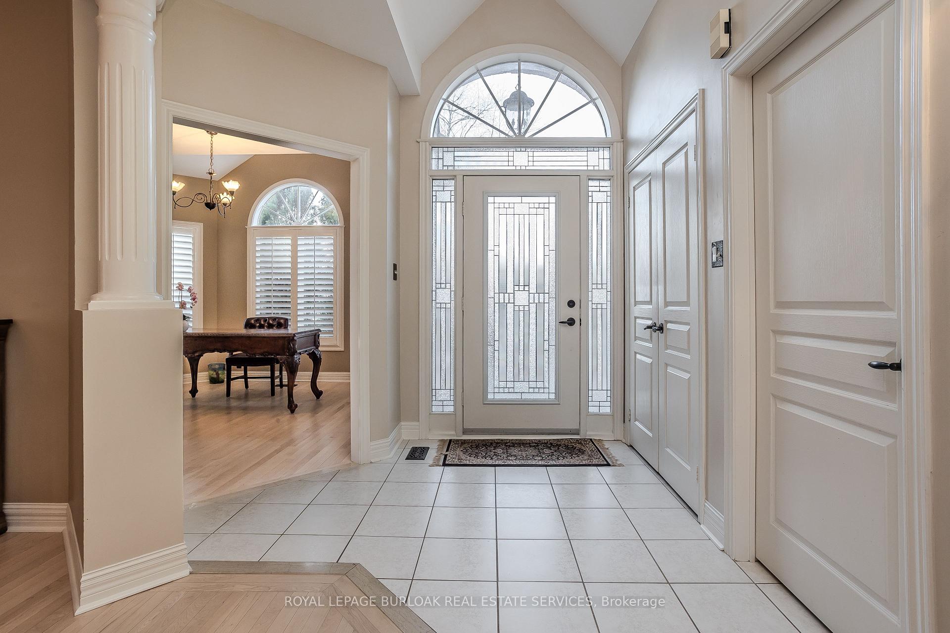 Photo 8 of 4098 Montrose Crescent, Burlington, Rose — HOMEH