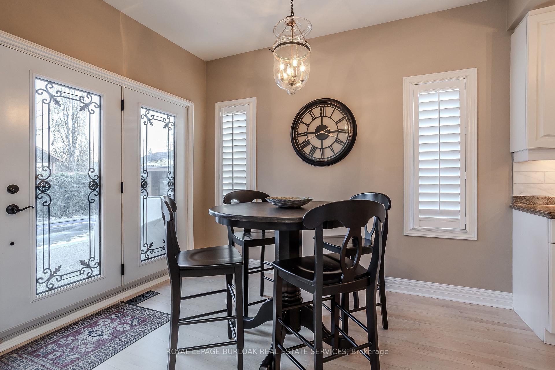 Photo 16 of 4098 Montrose Crescent, Burlington, Rose — HOMEH