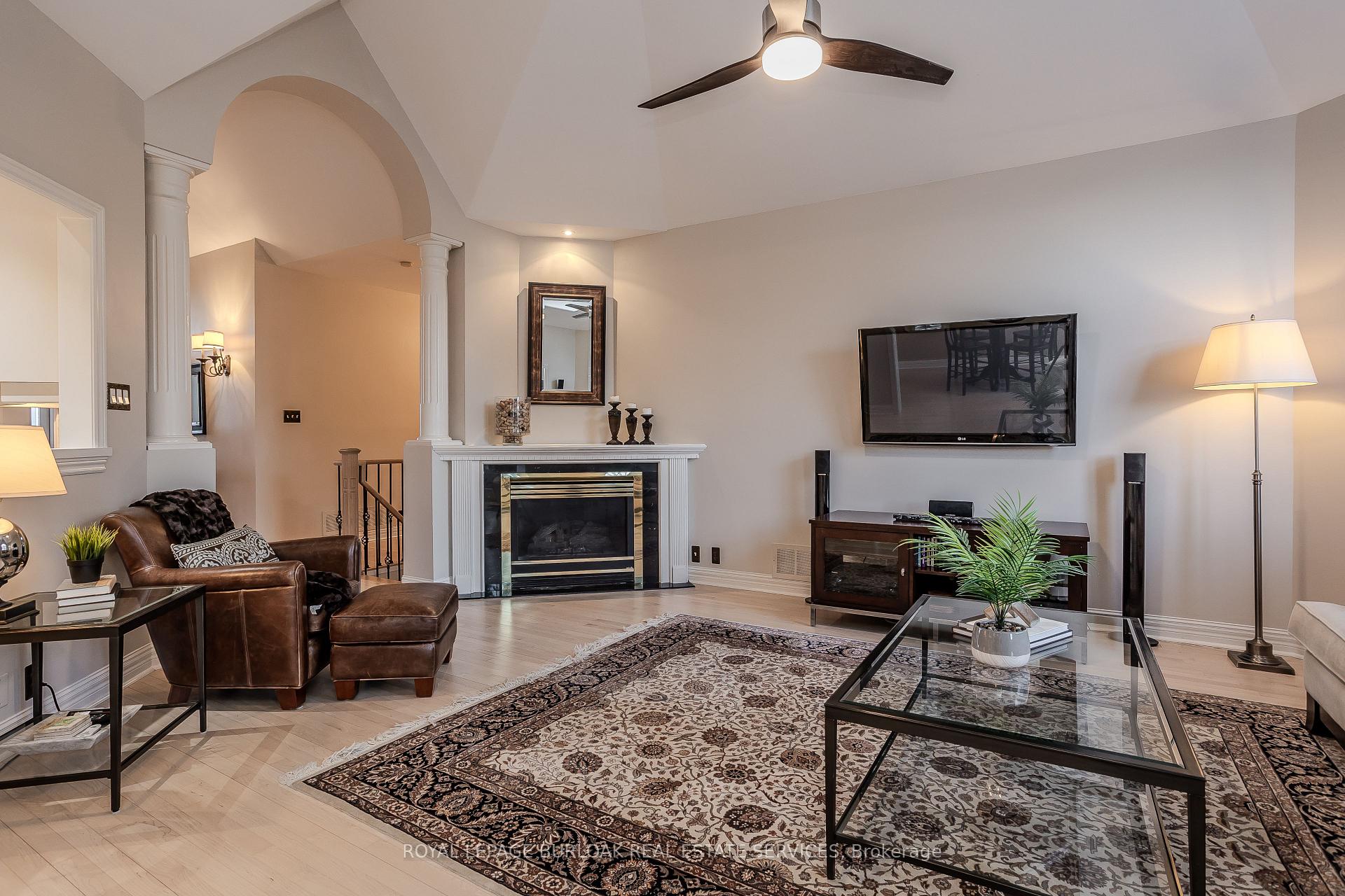 Photo 17 of 4098 Montrose Crescent, Burlington, Rose — HOMEH