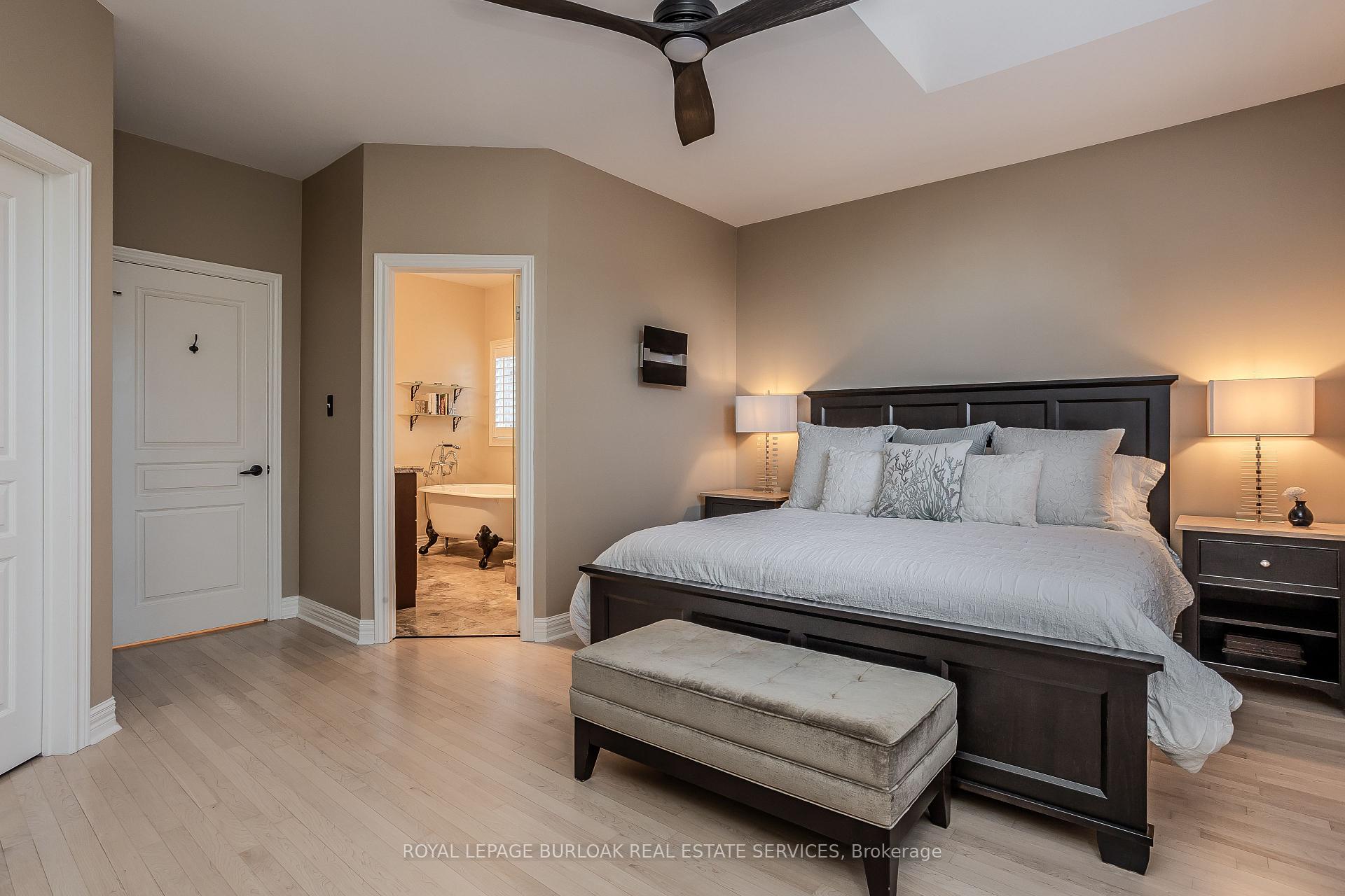 Photo 21 of 4098 Montrose Crescent, Burlington, Rose — HOMEH