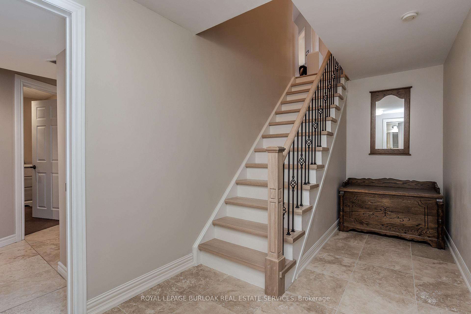Photo 27 of 4098 Montrose Crescent, Burlington, Rose — HOMEH