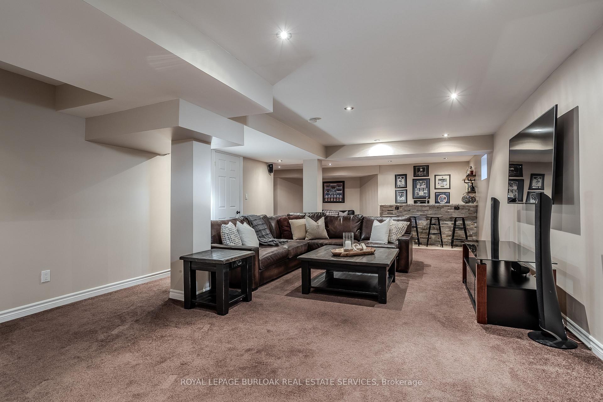 Photo 35 of 4098 Montrose Crescent, Burlington, Rose — HOMEH