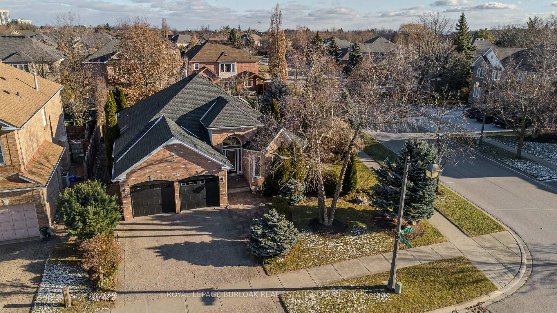 Photo 37 of 4098 Montrose Crescent, Burlington, Rose — HOMEH