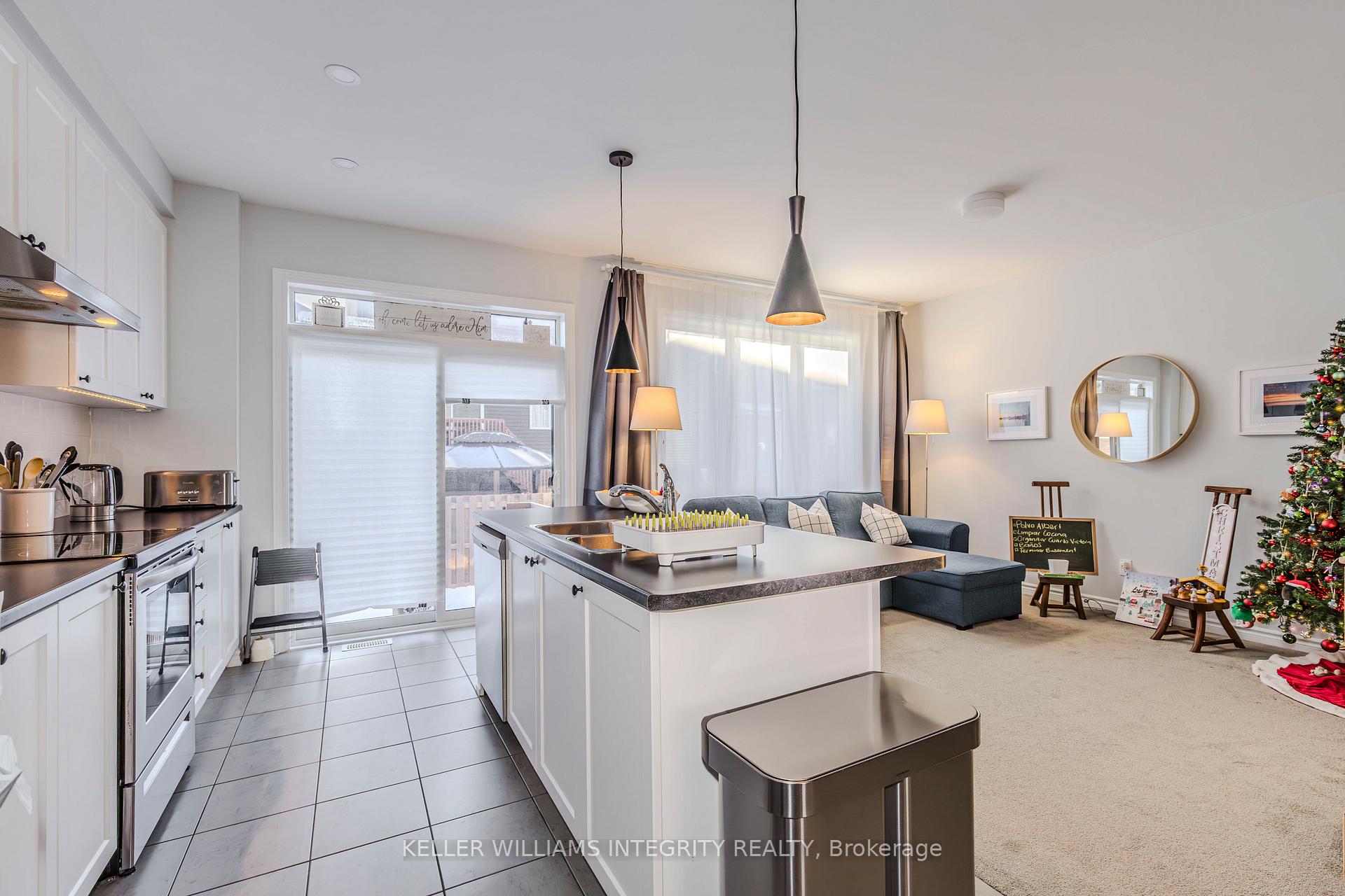 Photo 10 of 563 Rye Grass Way, Ottawa, Barrhaven - Half Moon Bay — HOMEH
