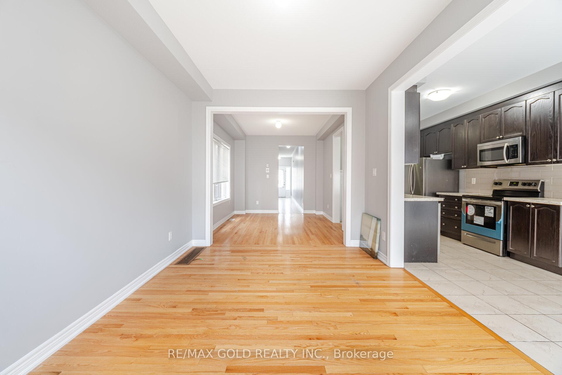 Photo 20 of 67 Yardley Crescent, Brampton, Credit Valley — HOMEH