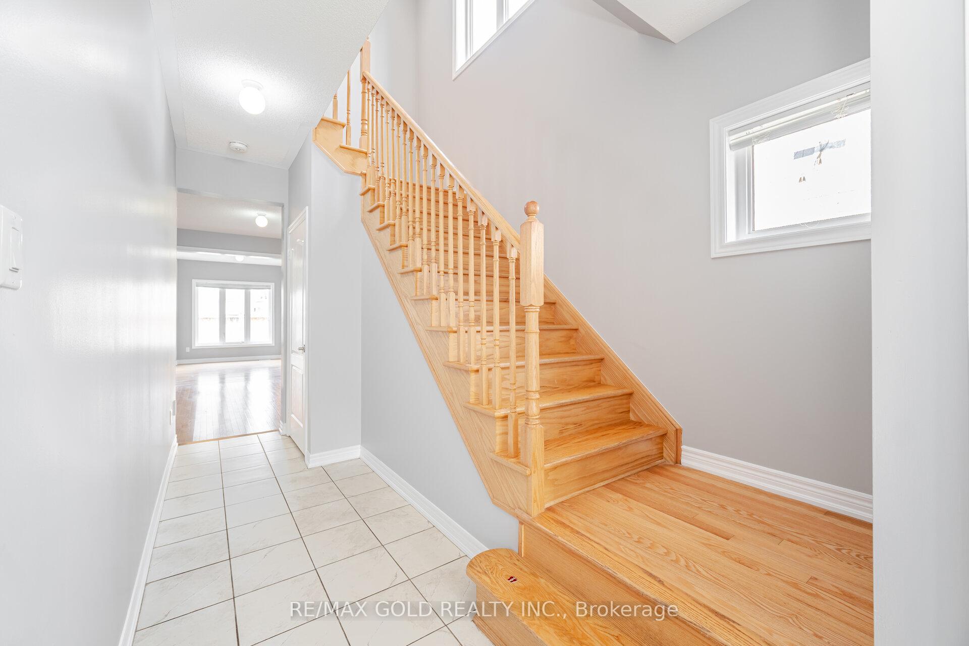 Photo 23 of 67 Yardley Crescent, Brampton, Credit Valley — HOMEH