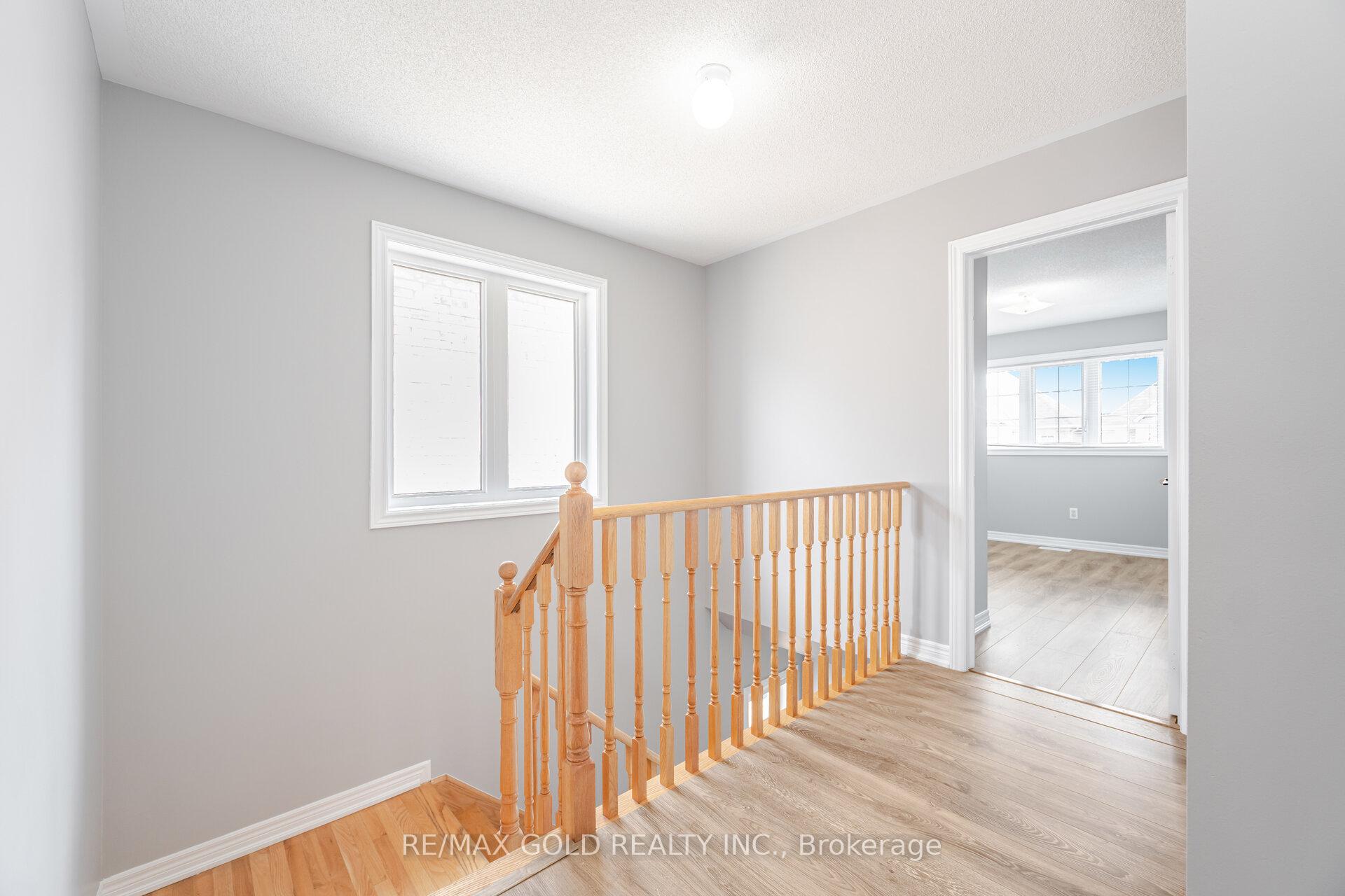 Photo 24 of 67 Yardley Crescent, Brampton, Credit Valley — HOMEH