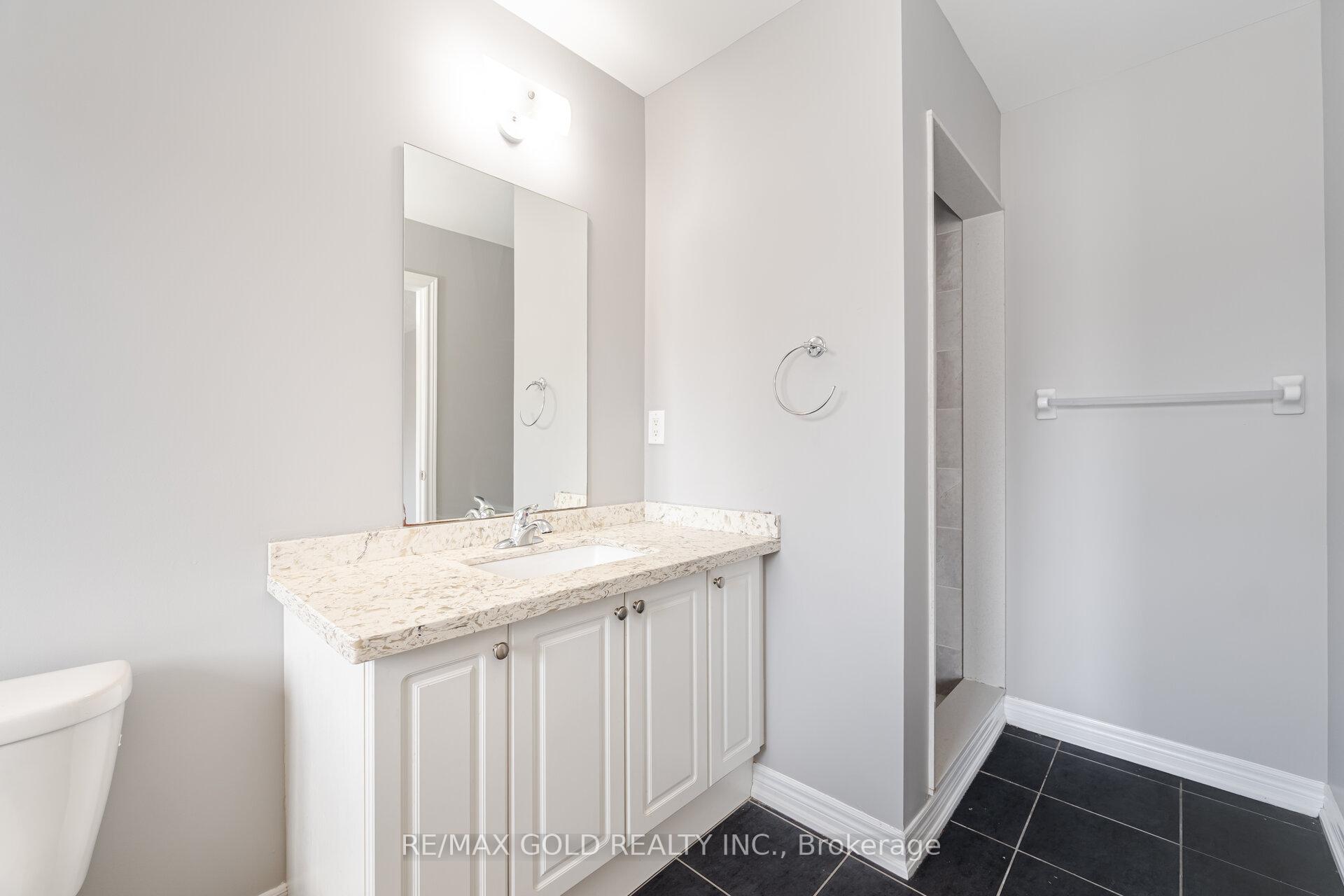 Photo 30 of 67 Yardley Crescent, Brampton, Credit Valley — HOMEH
