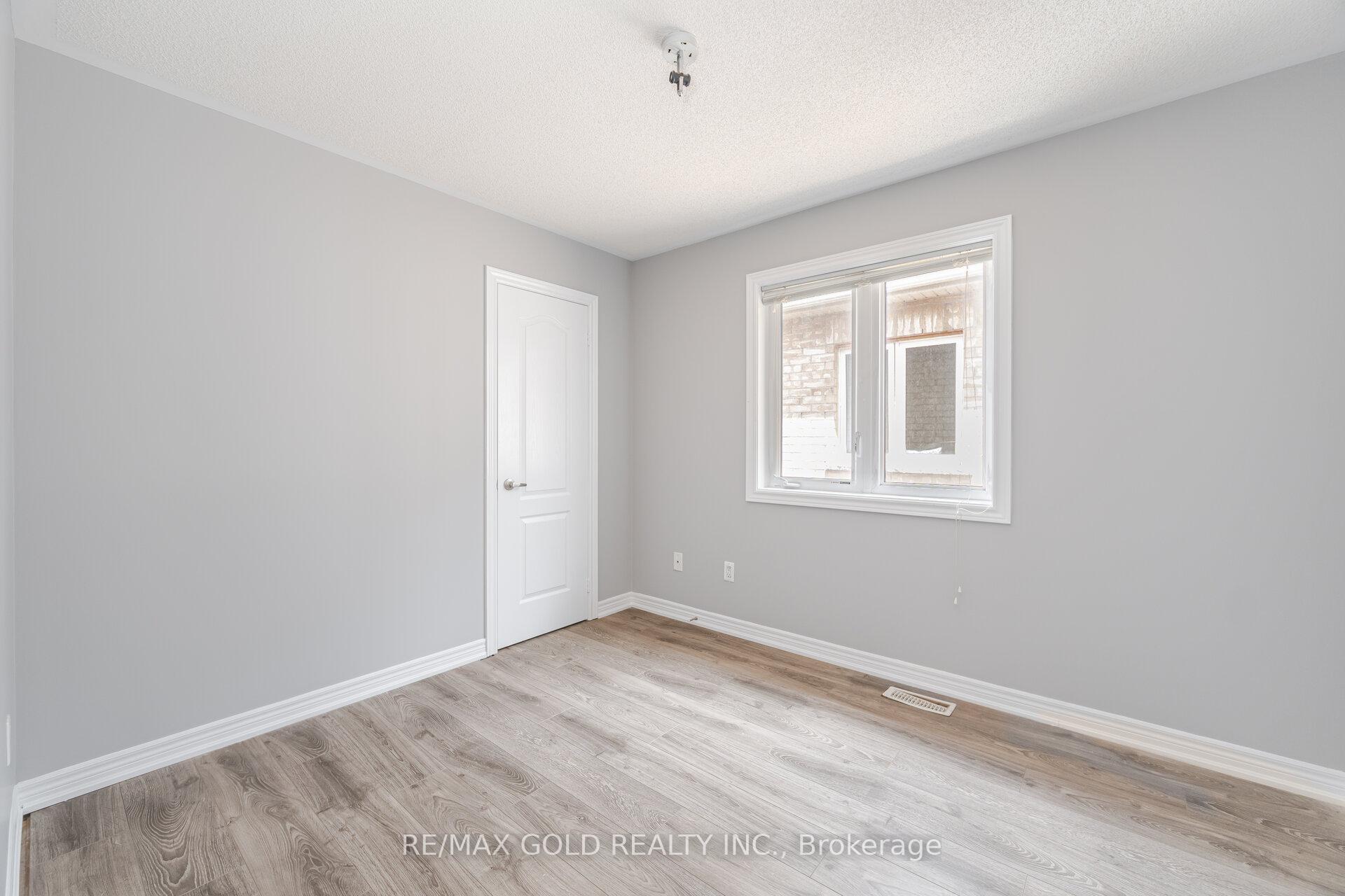 Photo 34 of 67 Yardley Crescent, Brampton, Credit Valley — HOMEH