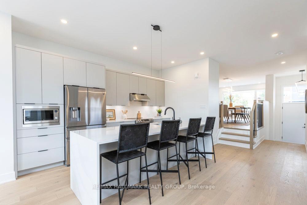 Photo 7 of 656 Edison Avenue, Ottawa, Laurentianview — HOMEH