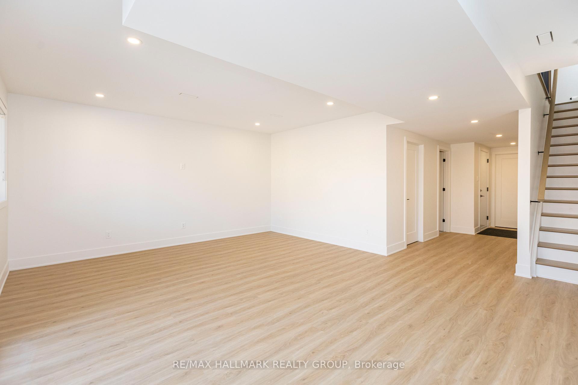 Photo 32 of 656 Edison Avenue, Ottawa, Laurentianview — HOMEH