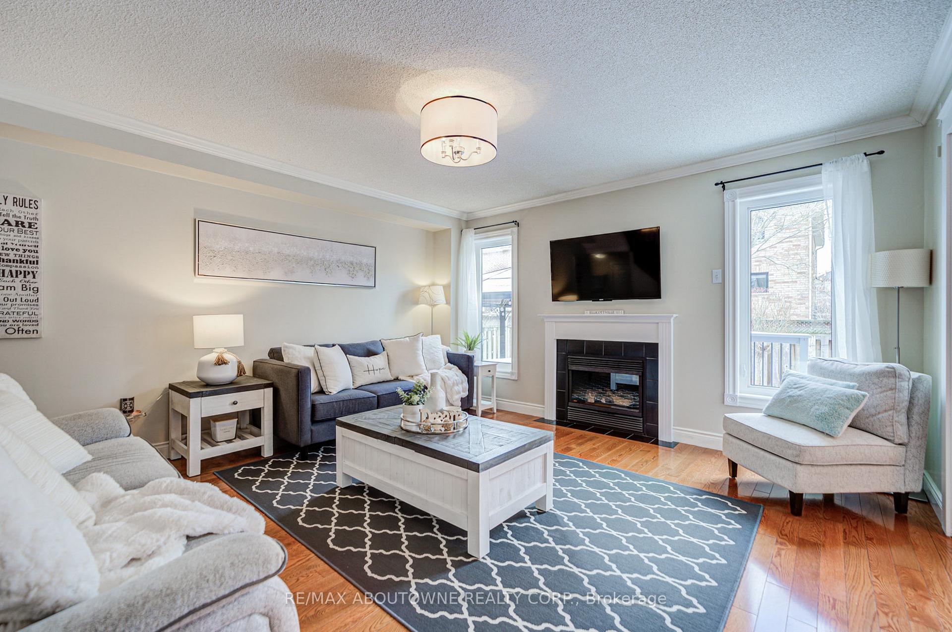 Photo 16 of 2116 Newell Crescent, Burlington, Orchard — HOMEH