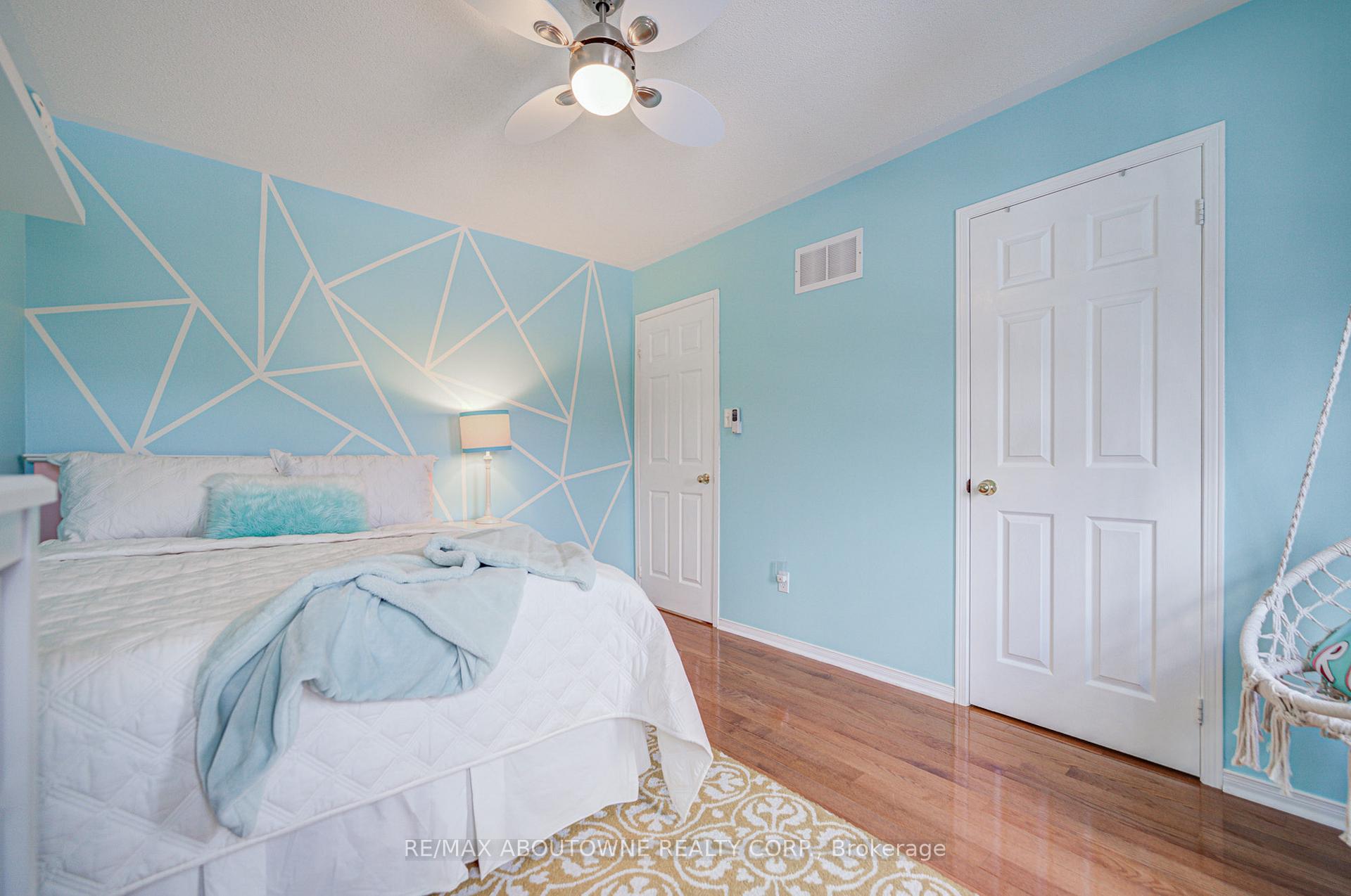 Photo 25 of 2116 Newell Crescent, Burlington, Orchard — HOMEH