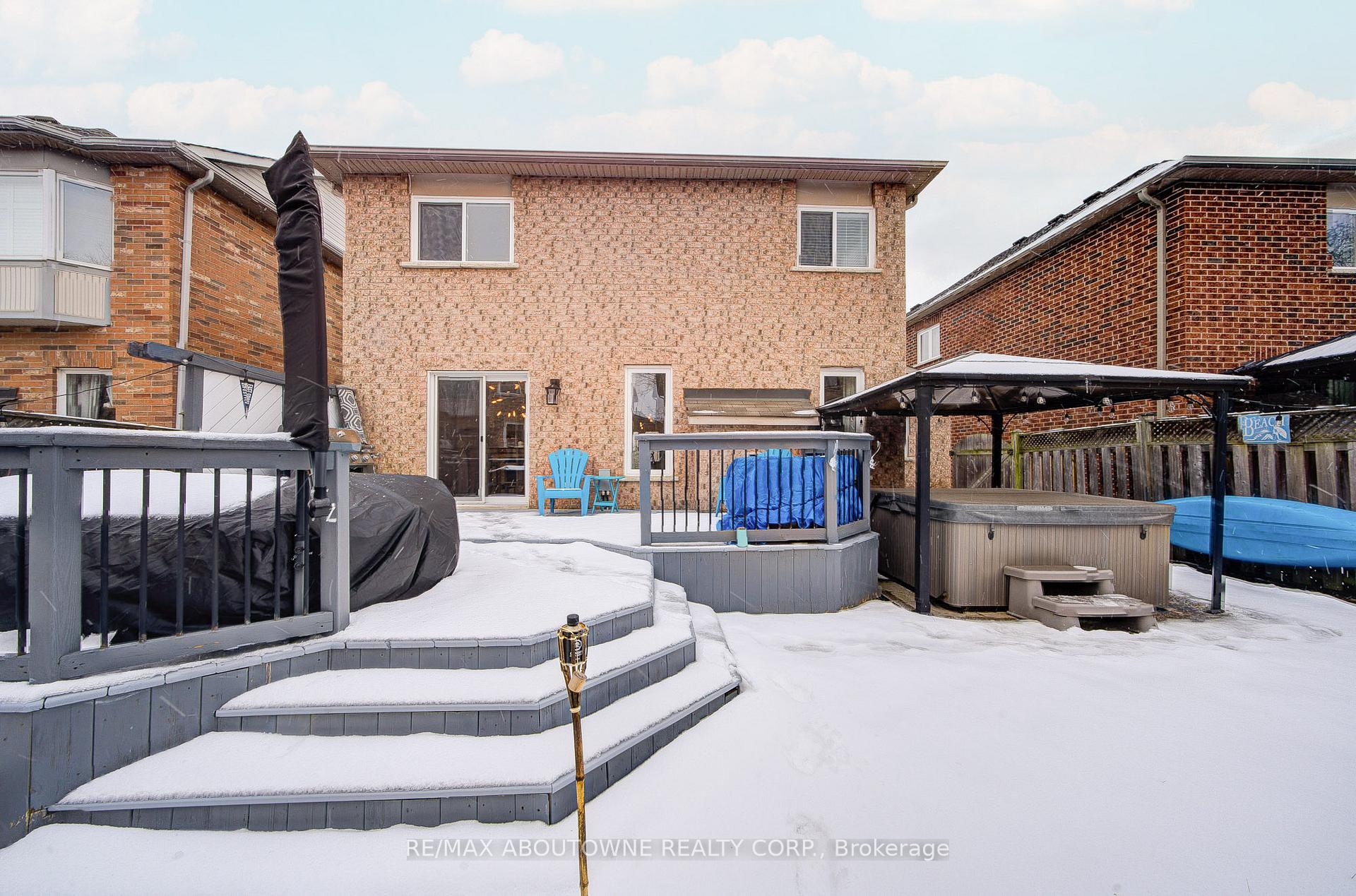 Photo 36 of 2116 Newell Crescent, Burlington, Orchard — HOMEH