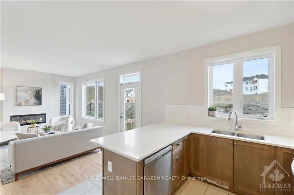 Photo 9 of 1809 Haiku Street, Ottawa, Barrhaven - Half Moon Bay — HOMEH