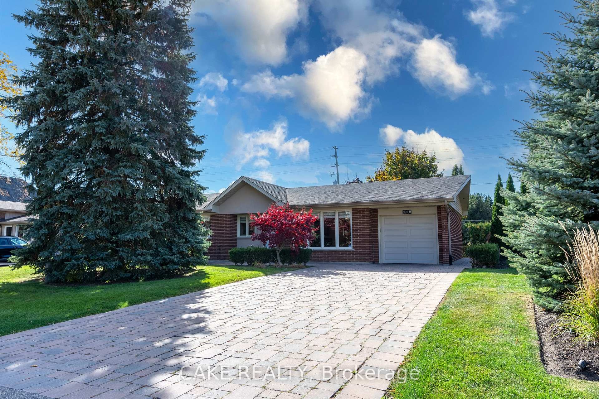 Photo 2 of 118 Donhill Crescent, Vaughan, Kleinburg — HOMEH