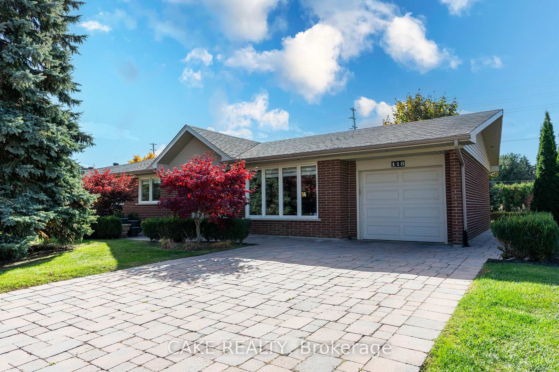 Photo 3 of 118 Donhill Crescent, Vaughan, Kleinburg — HOMEH