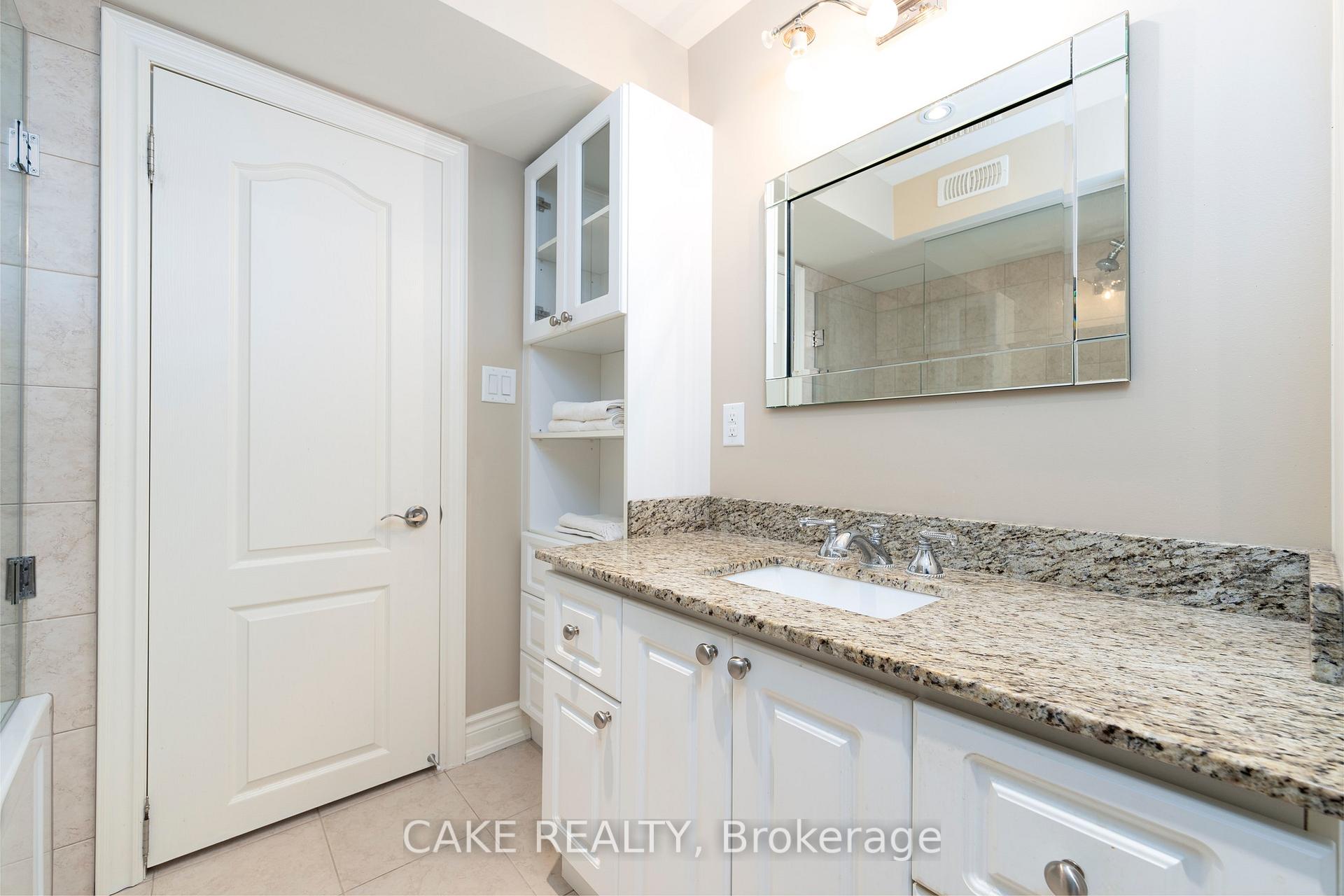 Photo 28 of 118 Donhill Crescent, Vaughan, Kleinburg — HOMEH