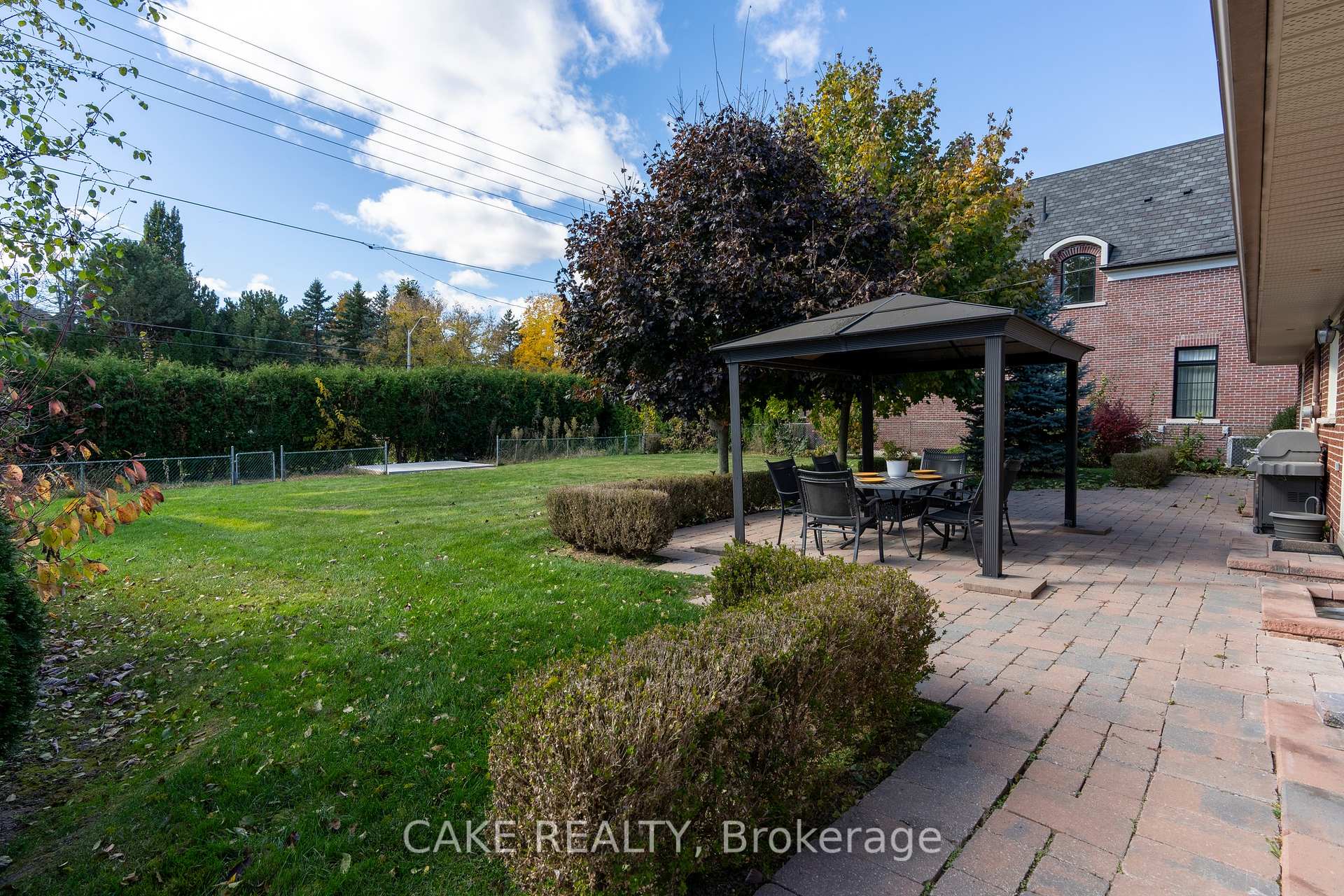 Photo 36 of 118 Donhill Crescent, Vaughan, Kleinburg — HOMEH