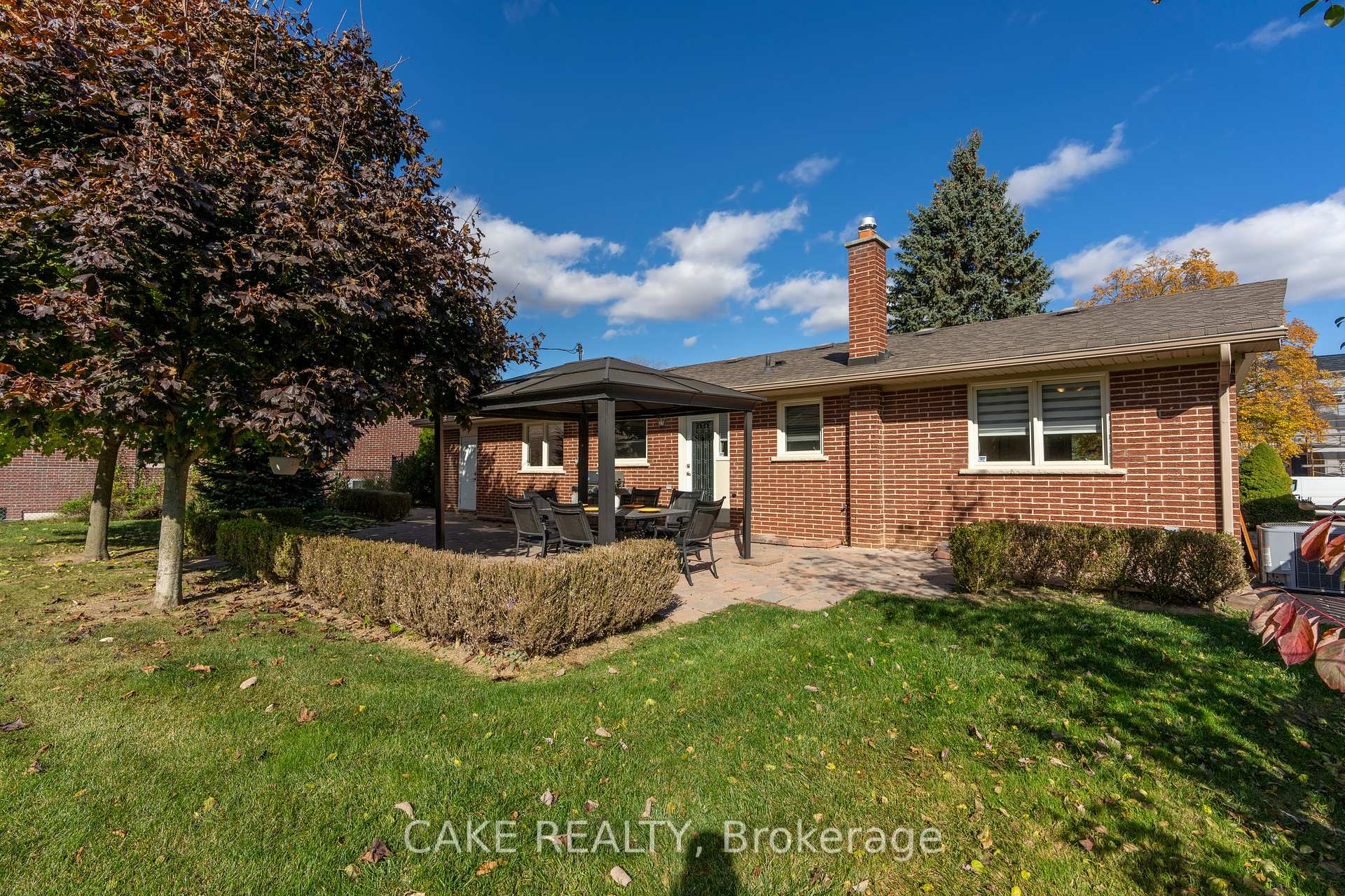 Photo 40 of 118 Donhill Crescent, Vaughan, Kleinburg — HOMEH